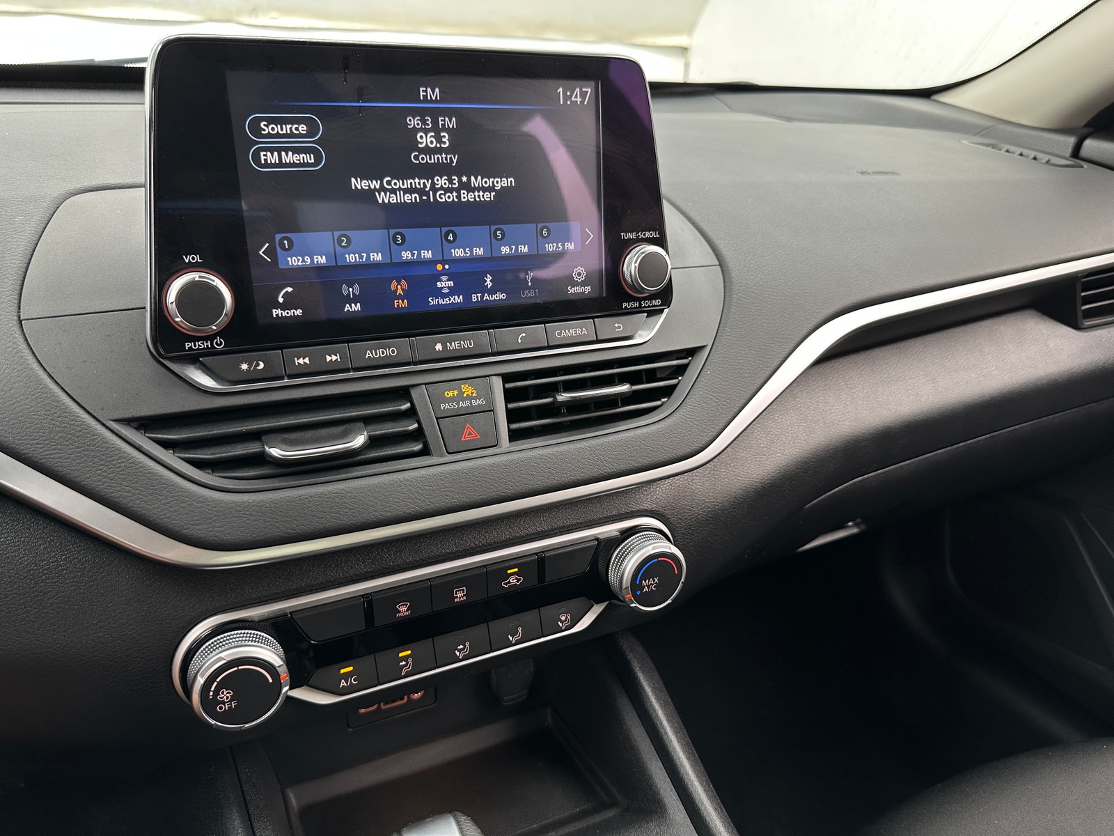 Thumbnail: 2019 Nissan Altima - 4