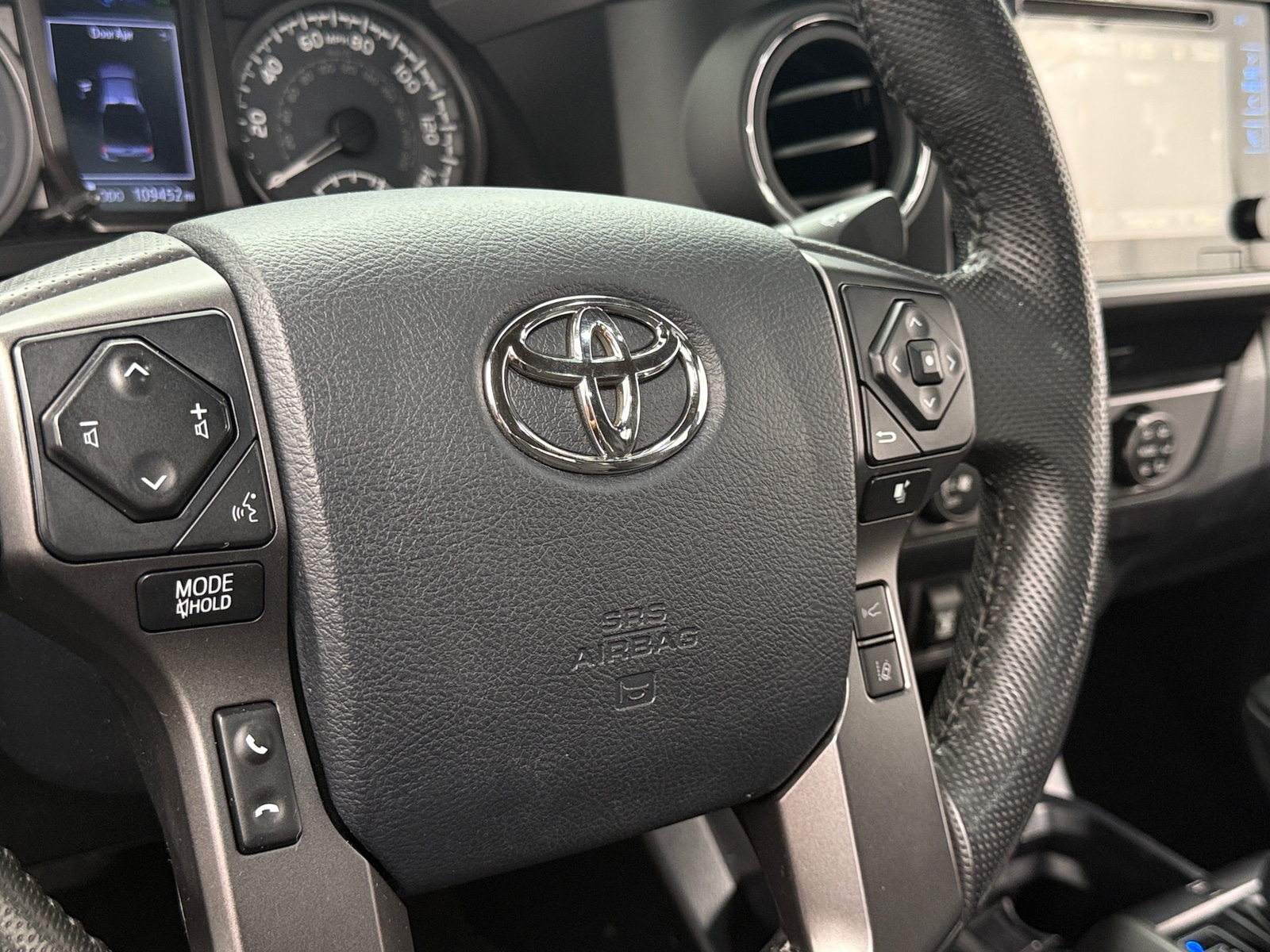 Thumbnail: 2019 Toyota Tacoma - 5