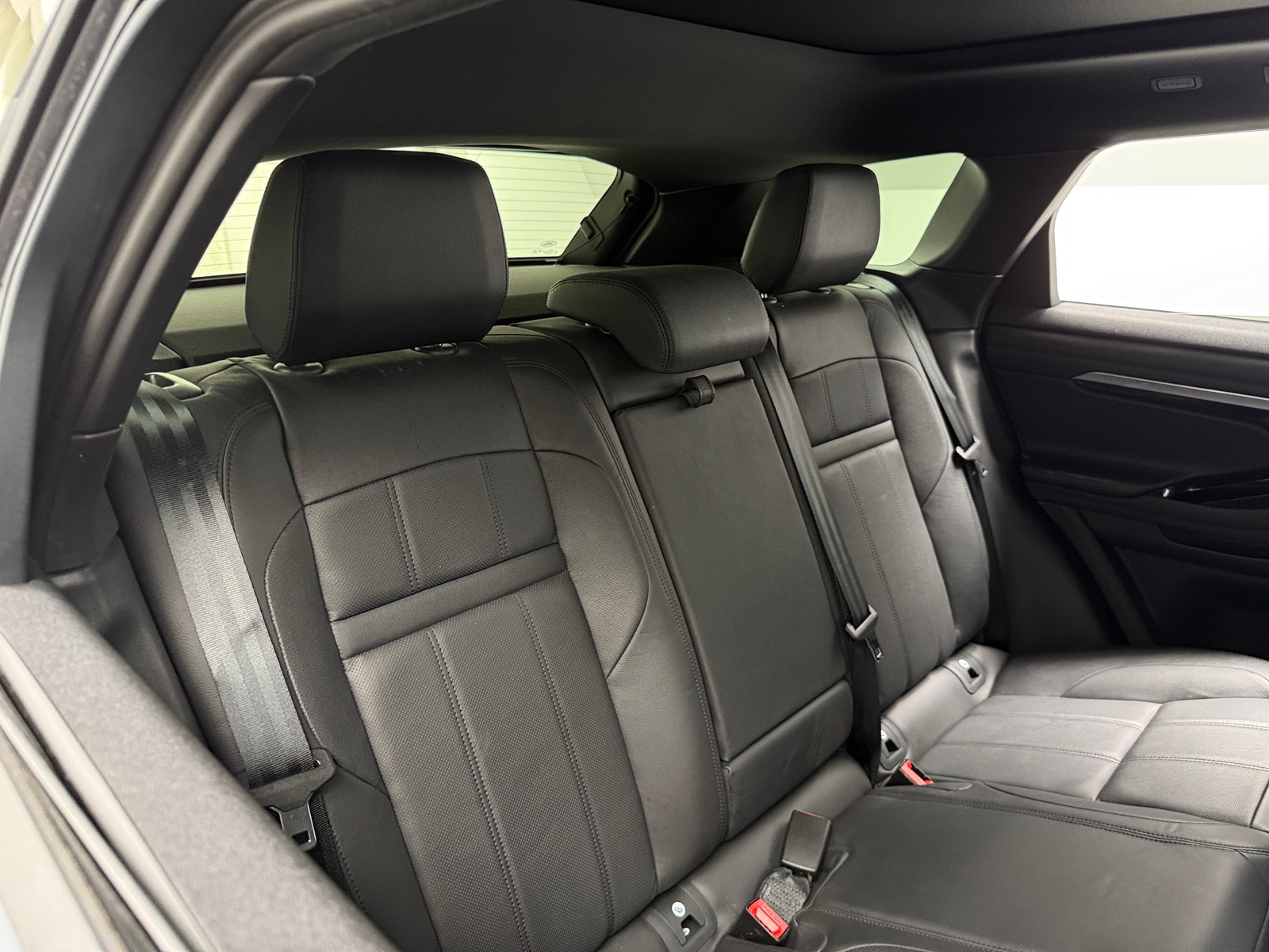 Thumbnail: 2023 Land Rover Range Rover Evoque - 5