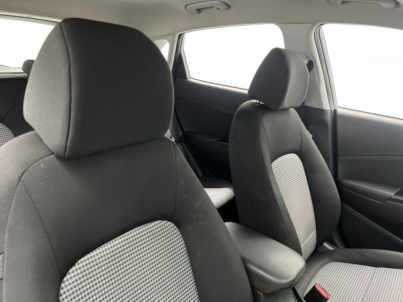Thumbnail: 2019 Hyundai Kona - 2