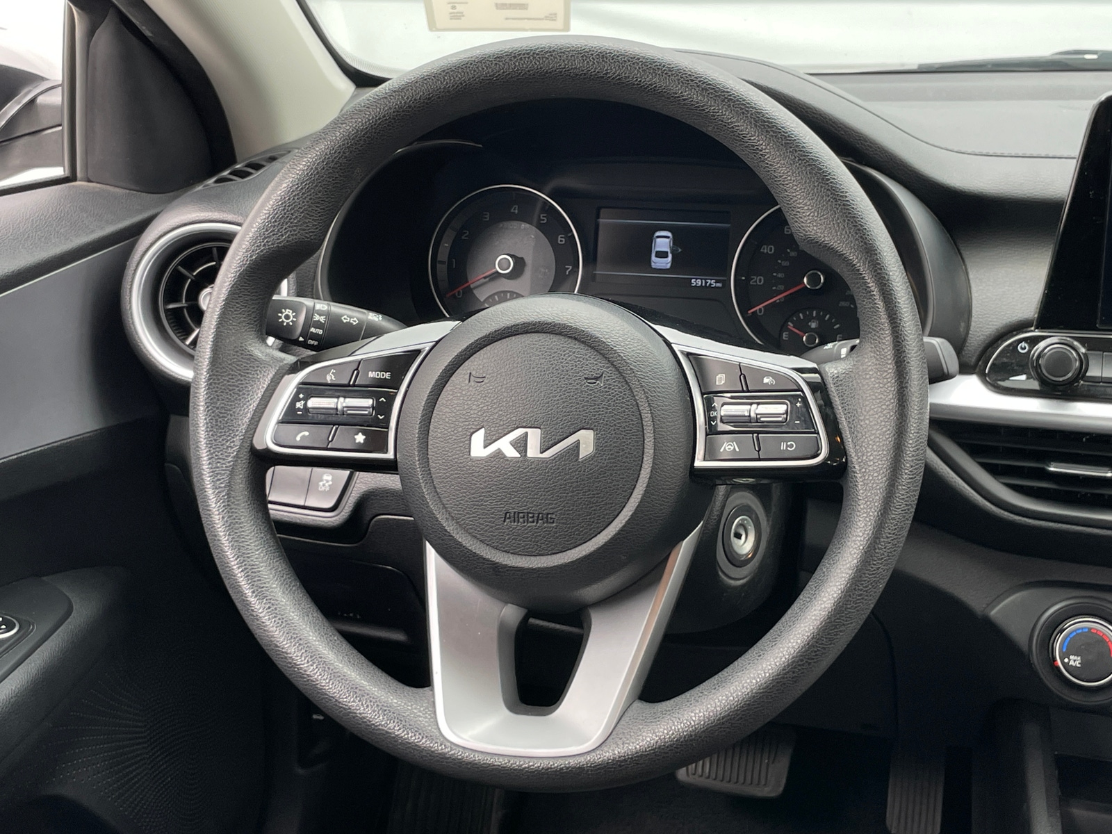 Thumbnail: 2023 Kia Forte - 5