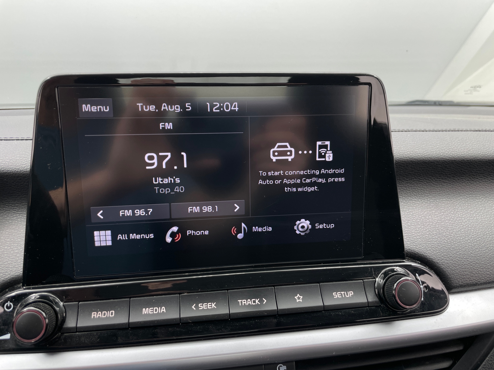 Thumbnail: 2023 Kia Forte - 4