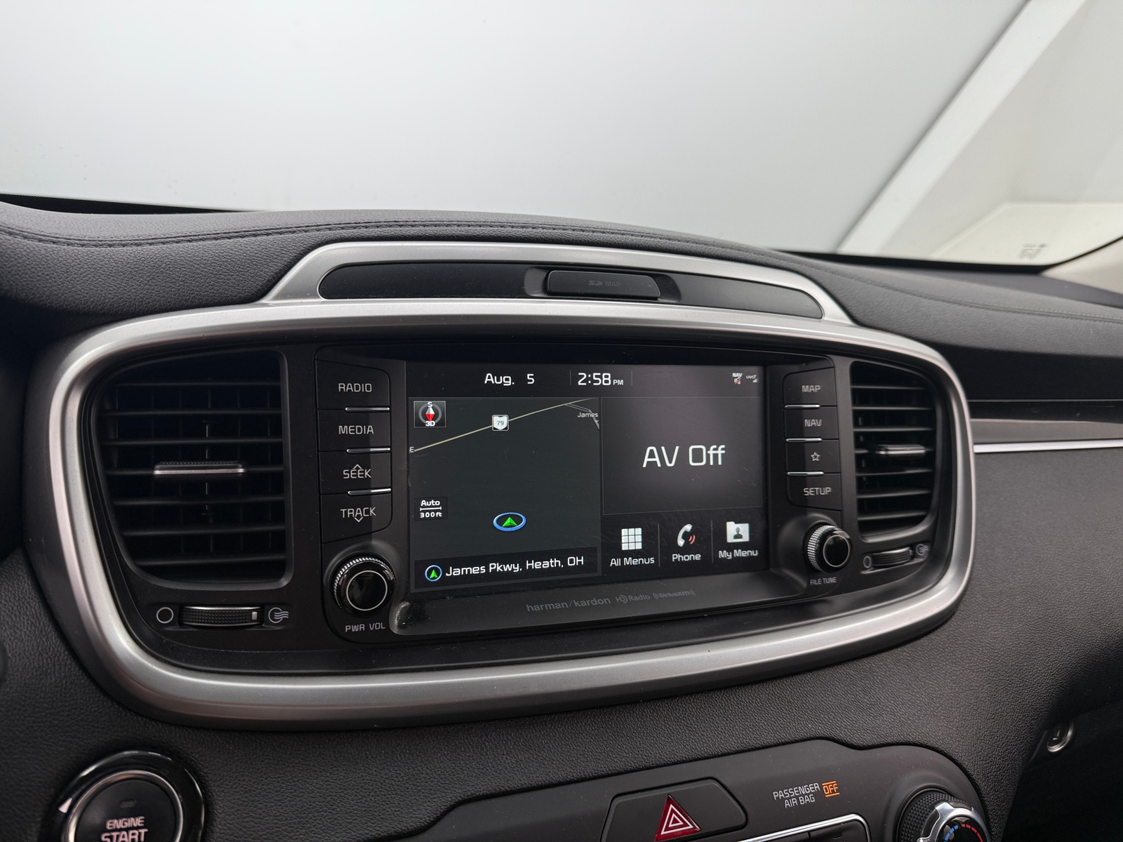 Thumbnail: 2020 Kia Sorento - 3