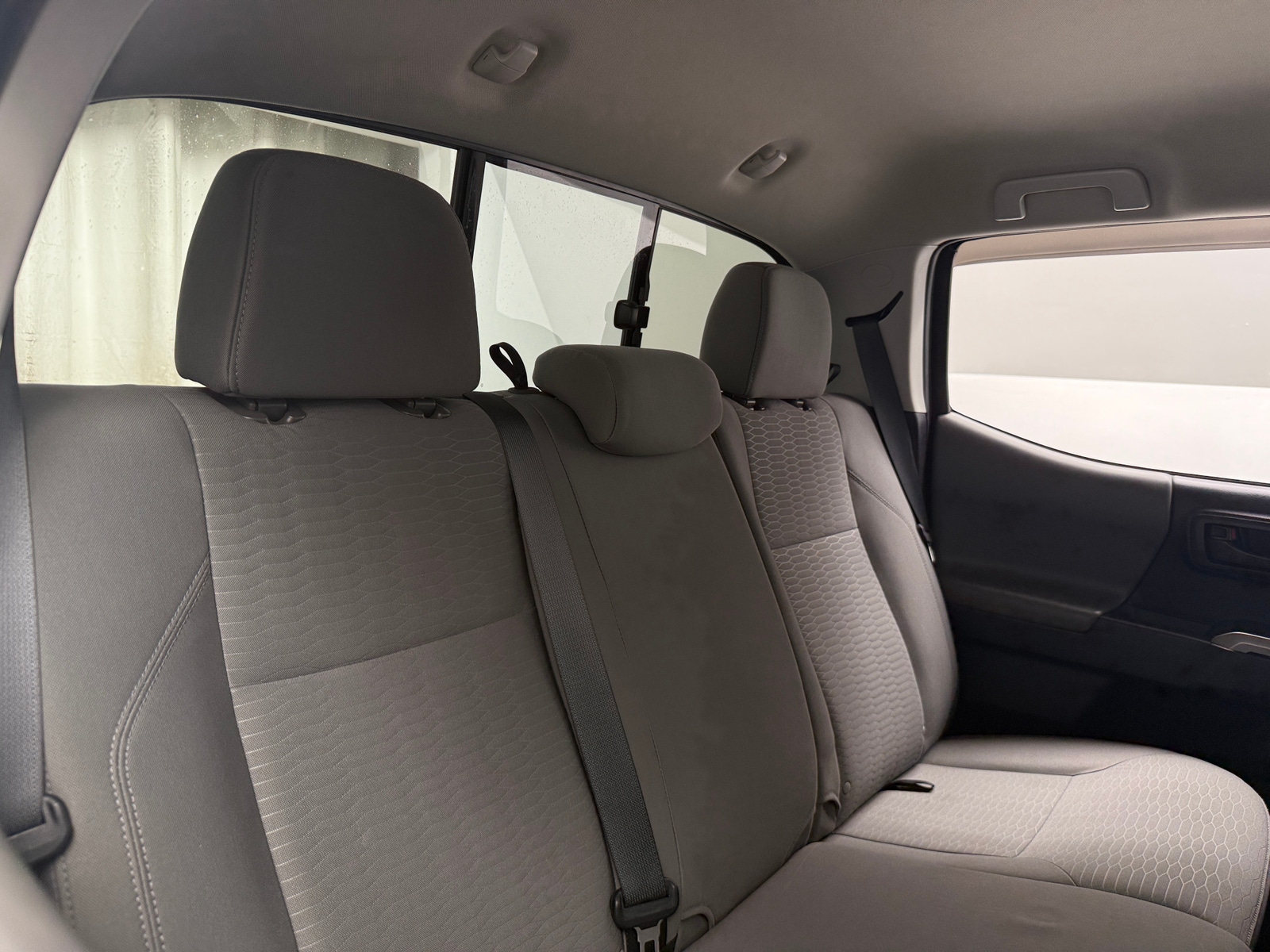 Thumbnail: 2016 Toyota Tacoma - 6