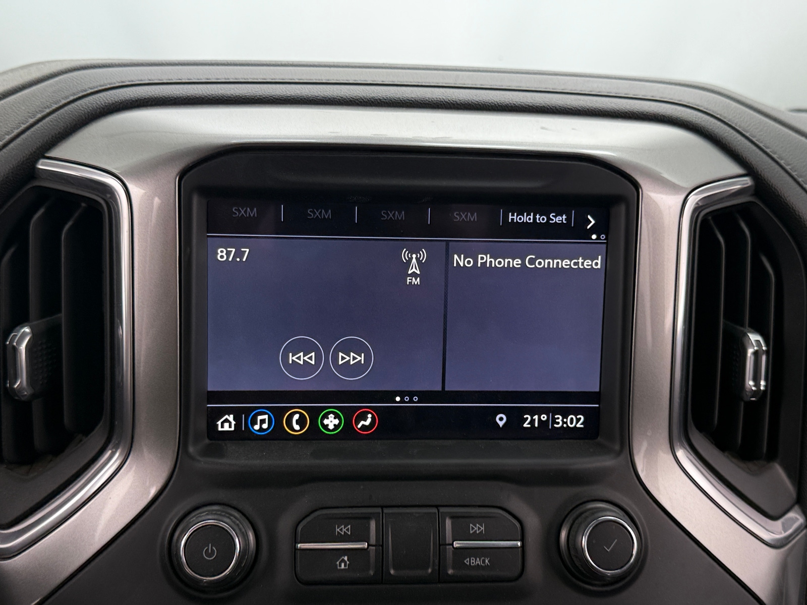 Thumbnail: 2019 Chevrolet Silverado 1500 - 4