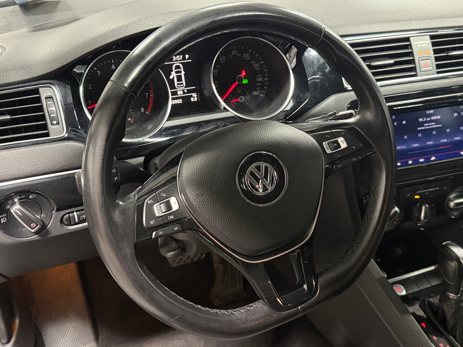 Thumbnail: 2016 Volkswagen Jetta - 4