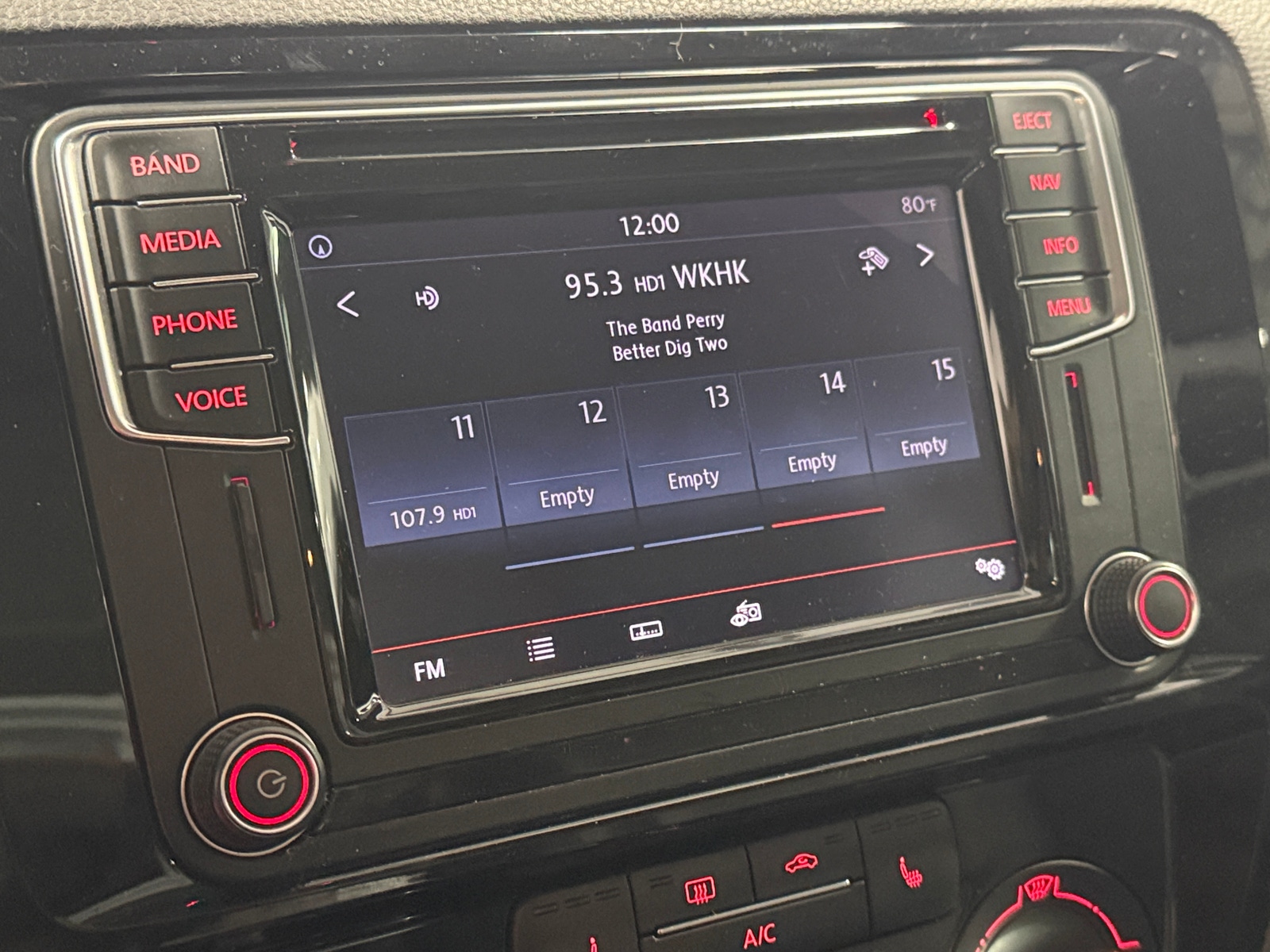 Thumbnail: 2016 Volkswagen Jetta - 3