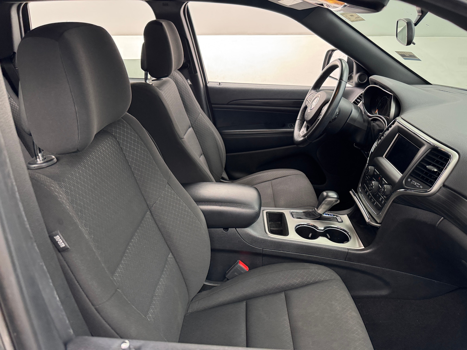Thumbnail: 2019 Jeep Grand Cherokee - 2