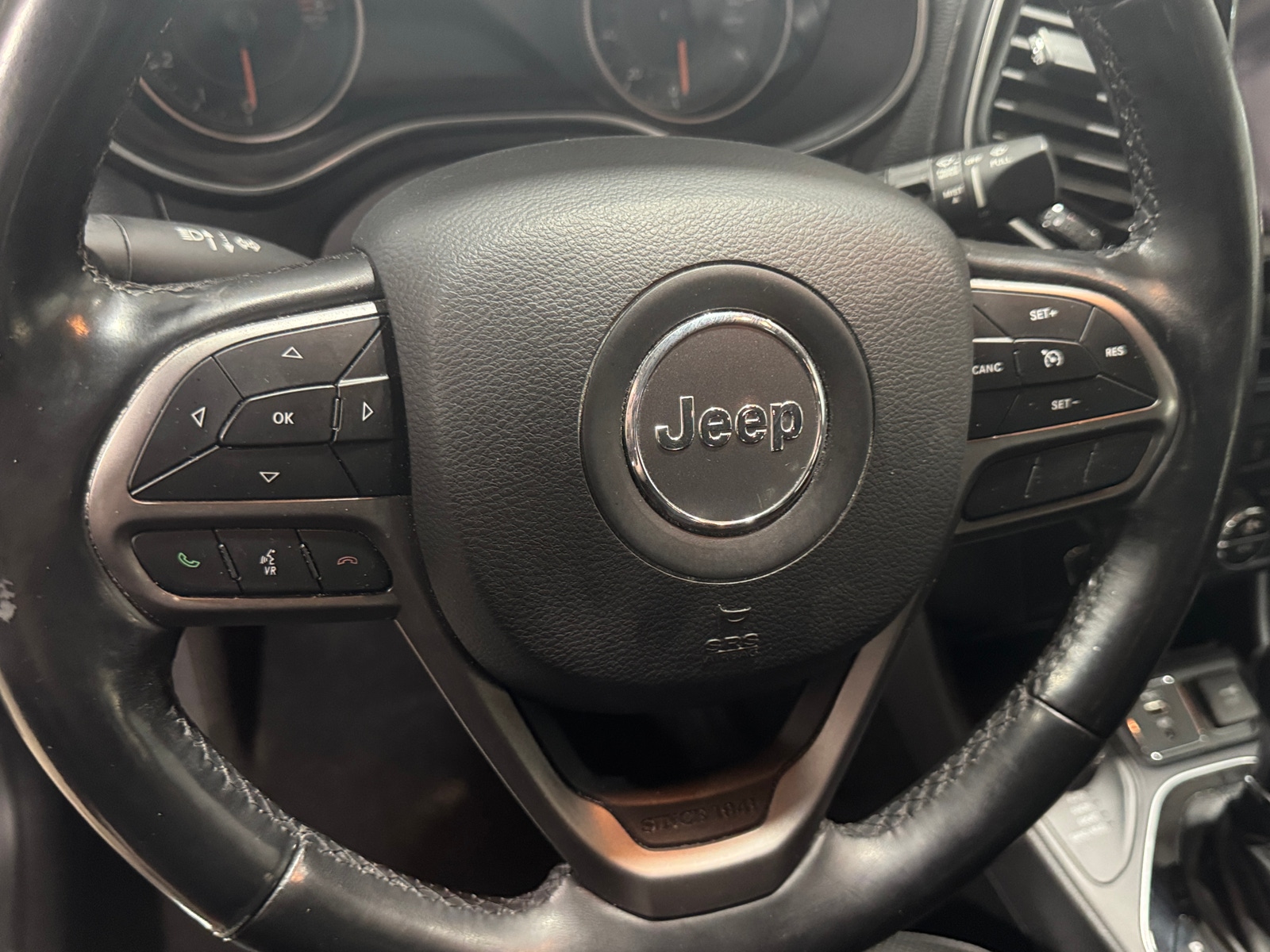 Thumbnail: 2020 Jeep Cherokee - 4