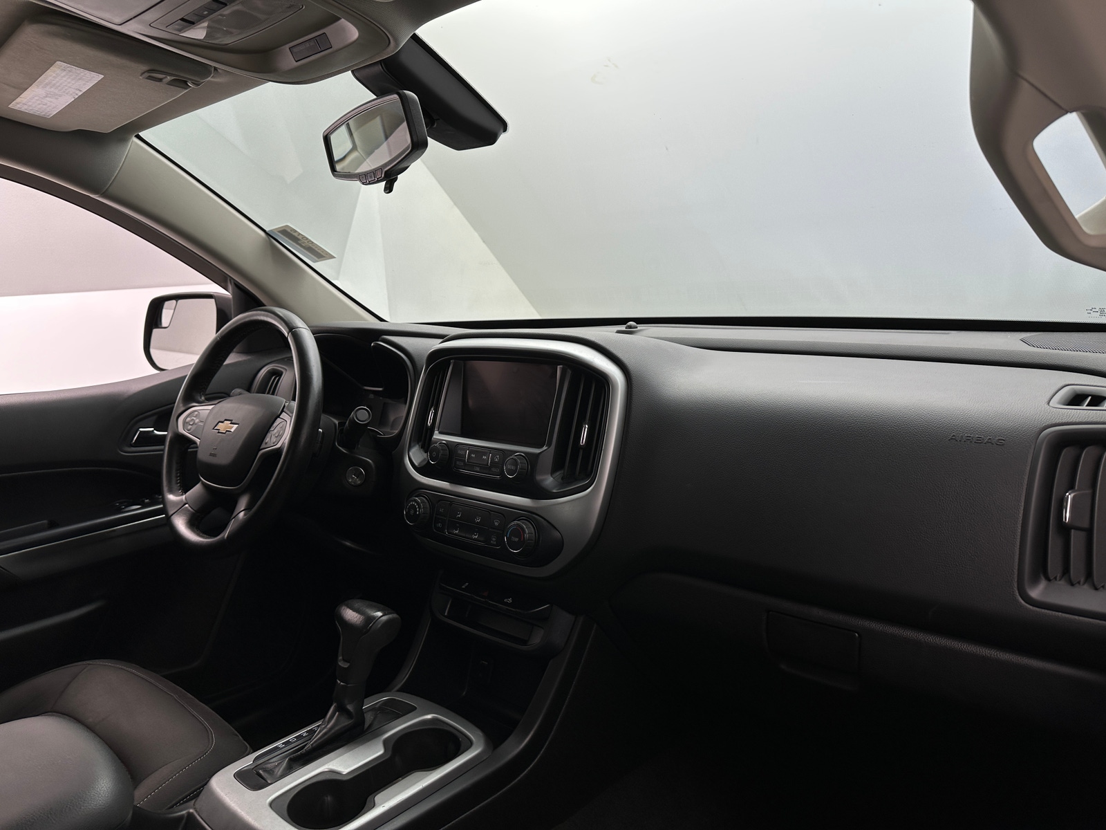 Thumbnail: 2016 Chevrolet Colorado - 3