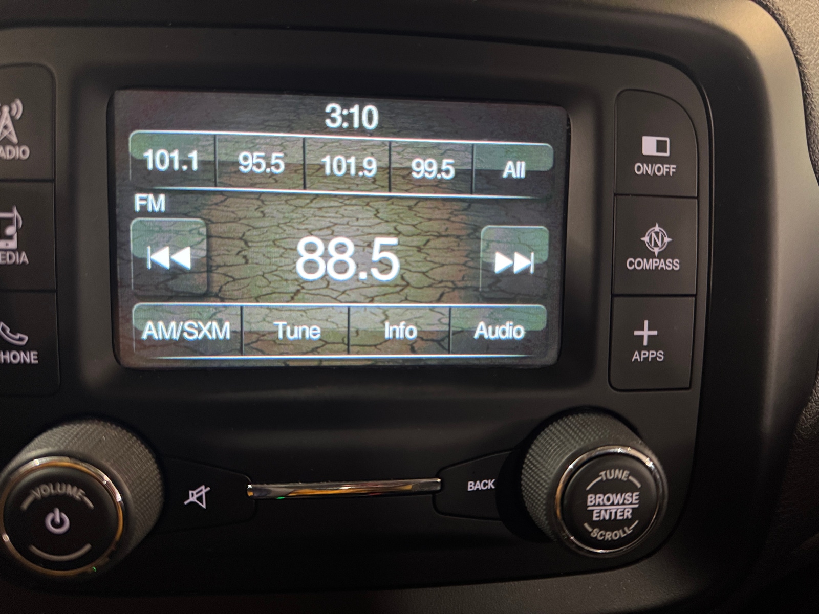 Thumbnail: 2016 Jeep Renegade - 4