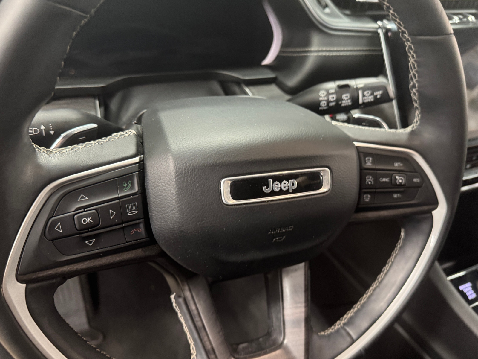 Thumbnail: 2021 Jeep Grand Cherokee L - 4