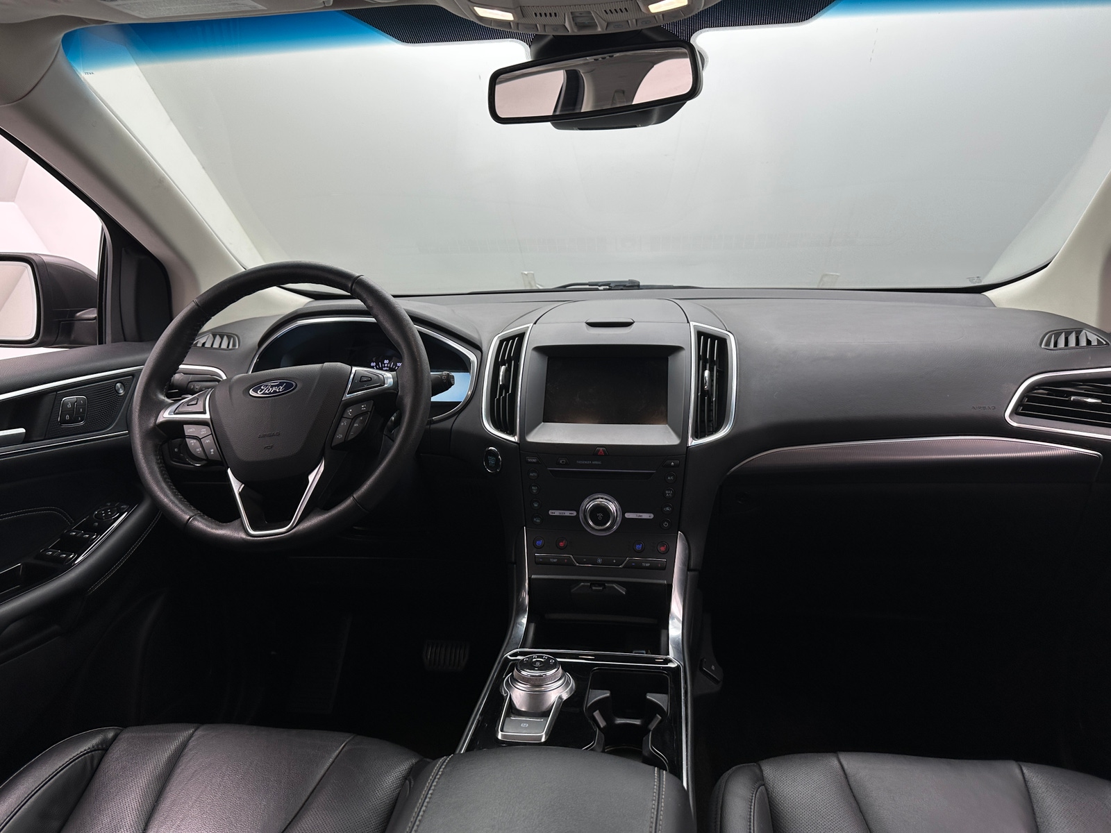 Thumbnail: 2019 Ford Edge - 2