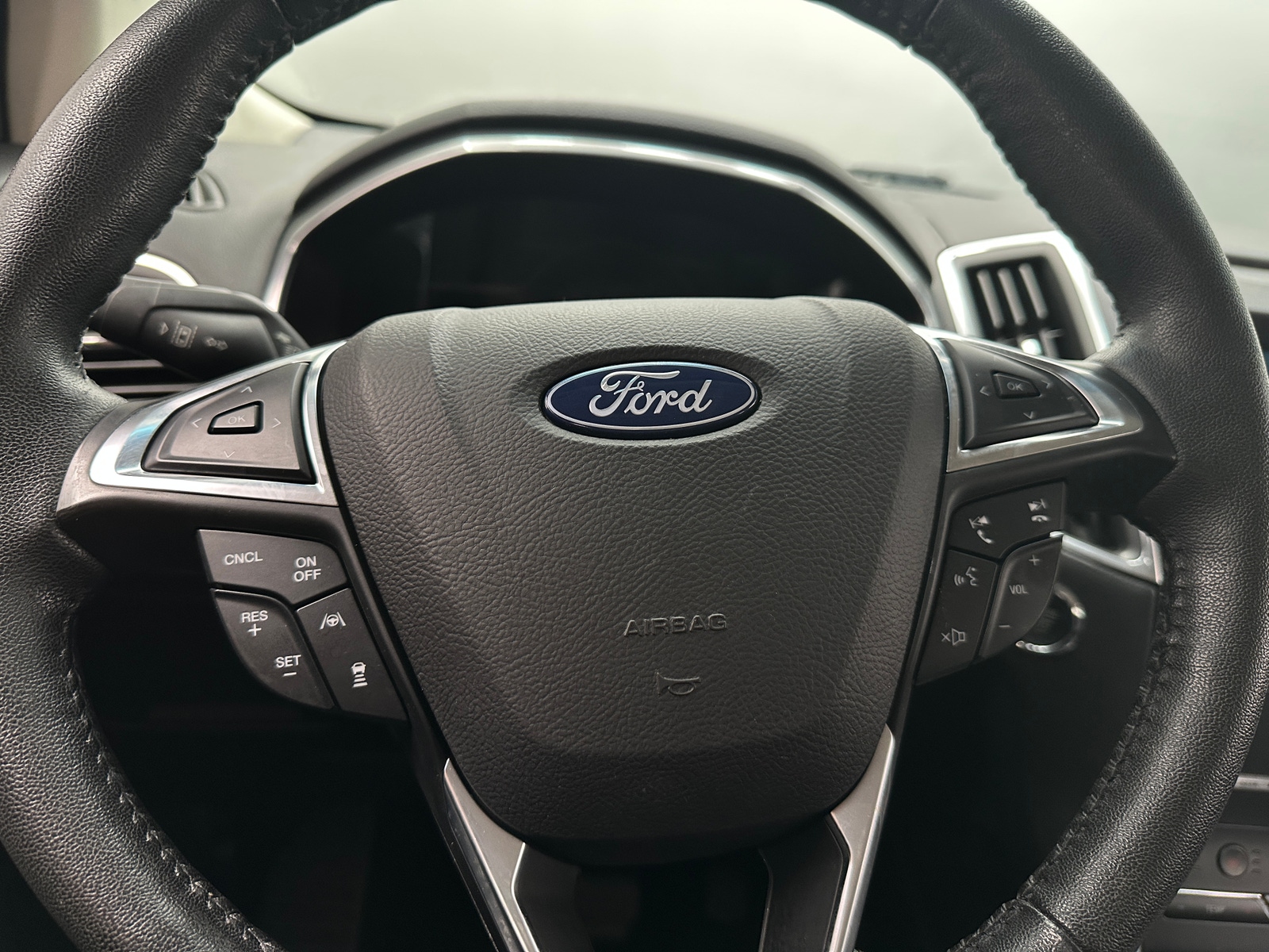 Thumbnail: 2019 Ford Edge - 4
