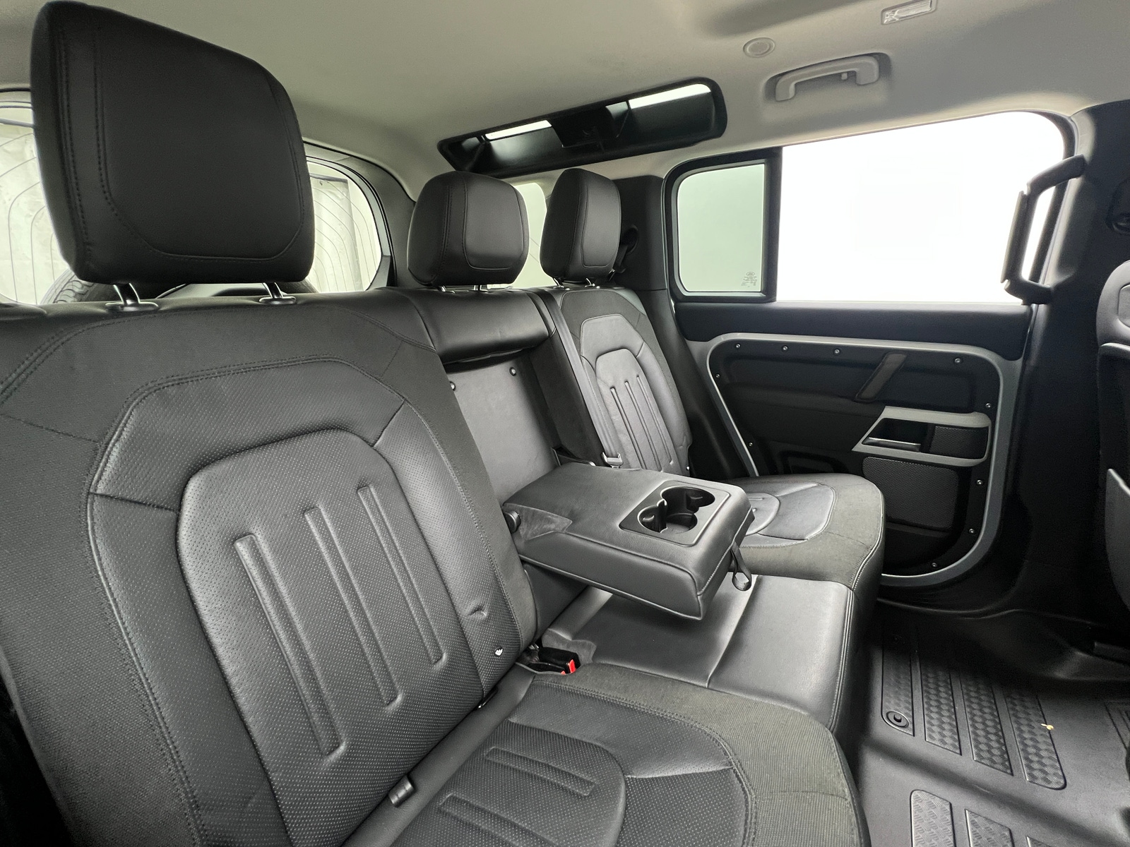 Thumbnail: 2020 Land Rover Defender - 5
