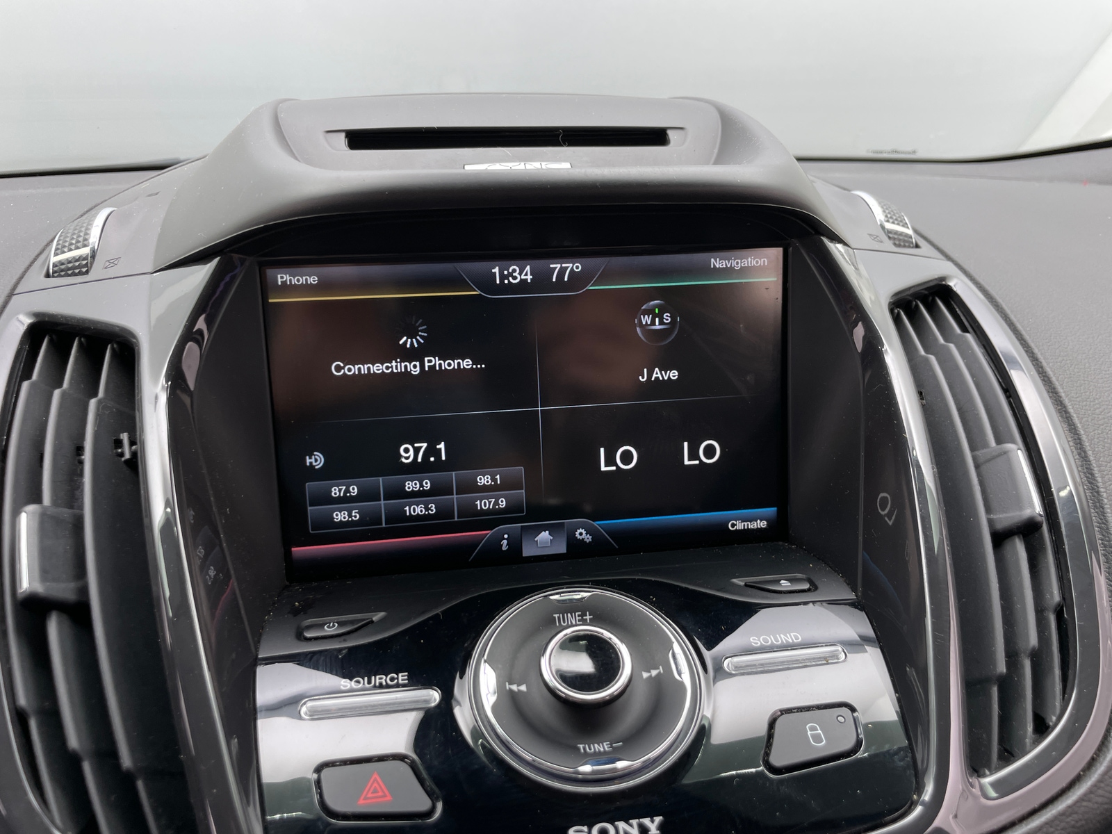 Thumbnail: 2014 Ford Escape - 3