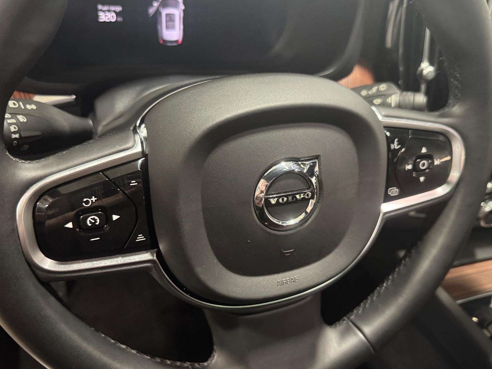 Thumbnail: 2024 Volvo XC60 - 4