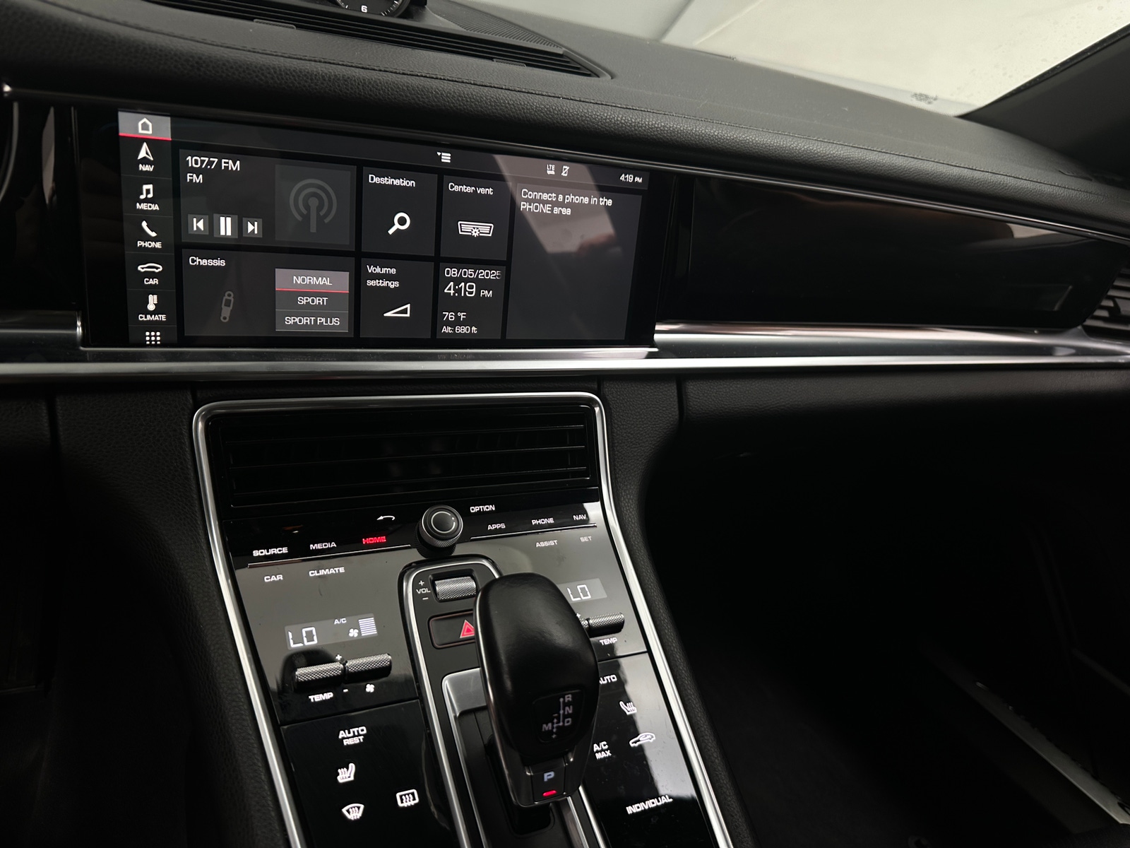 Thumbnail: 2018 Porsche Panamera - 3