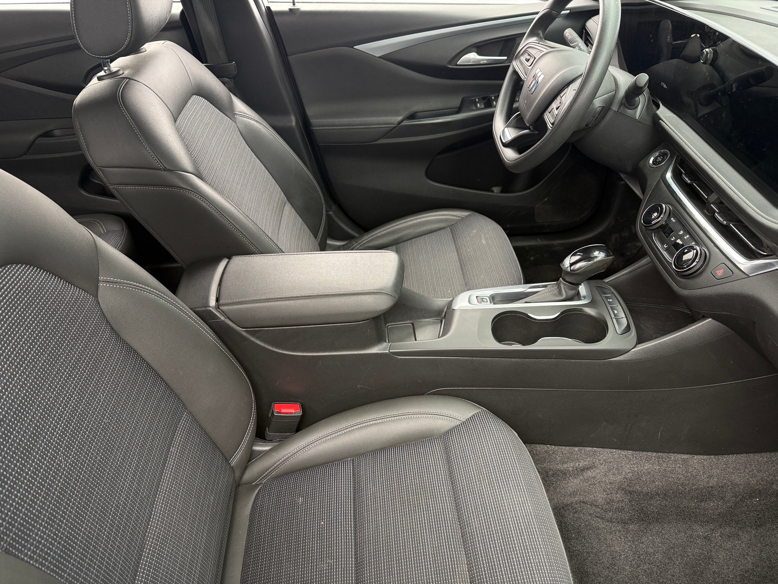 Thumbnail: 2024 Buick Envista - 2