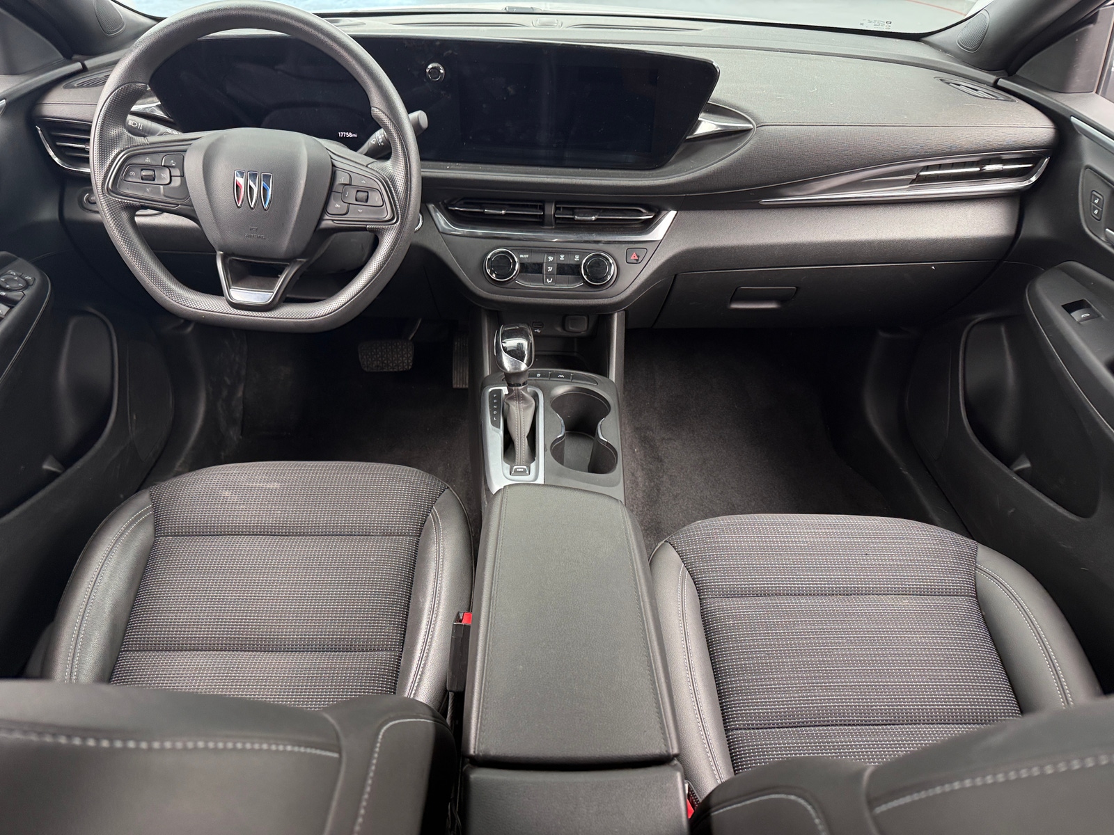 Thumbnail: 2024 Buick Envista - 3