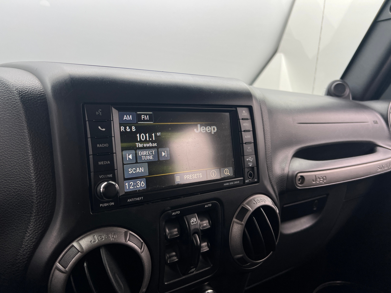 Thumbnail: 2014 Jeep Wrangler - 4