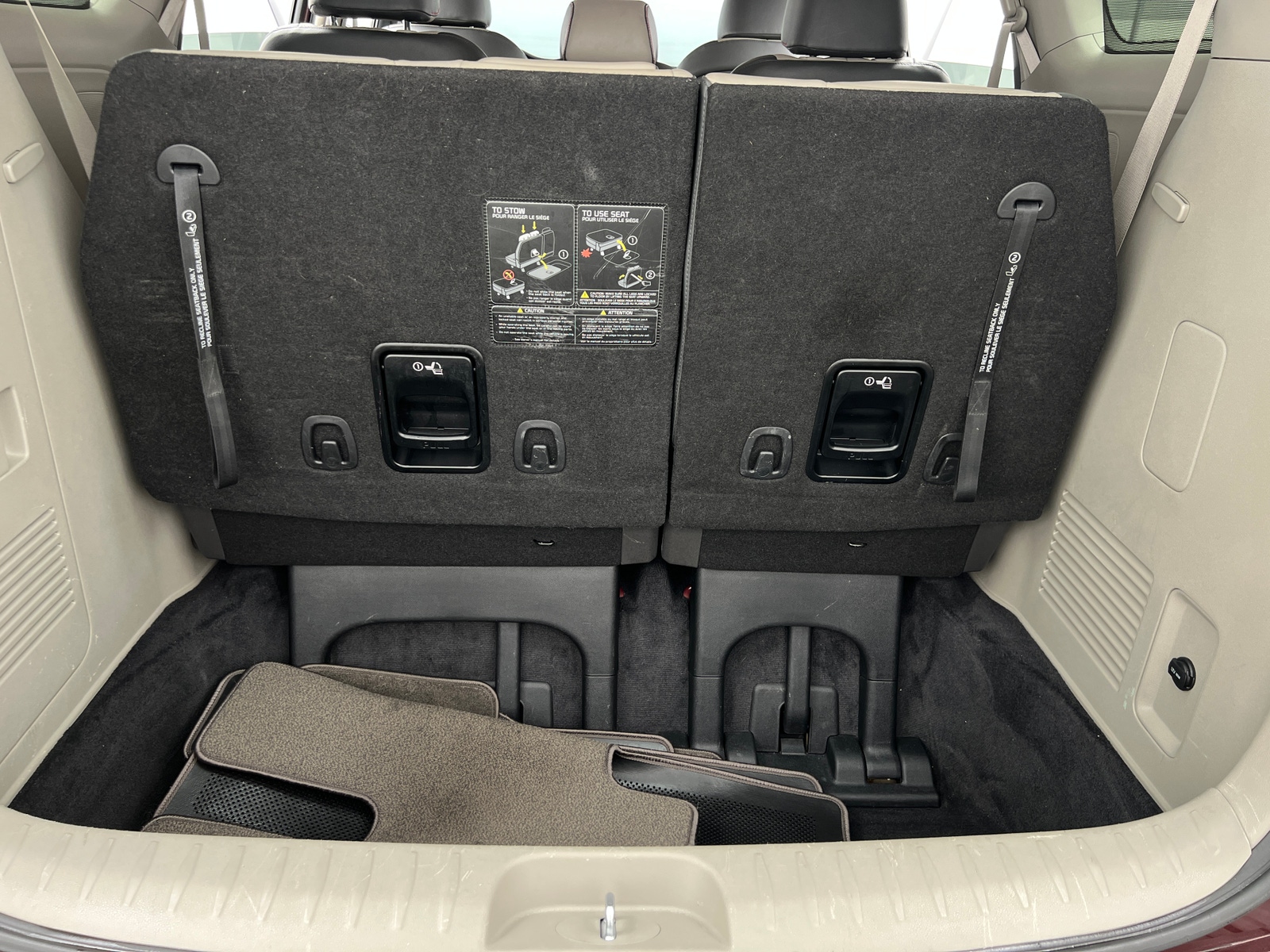 Thumbnail: 2018 Kia Sedona - 7