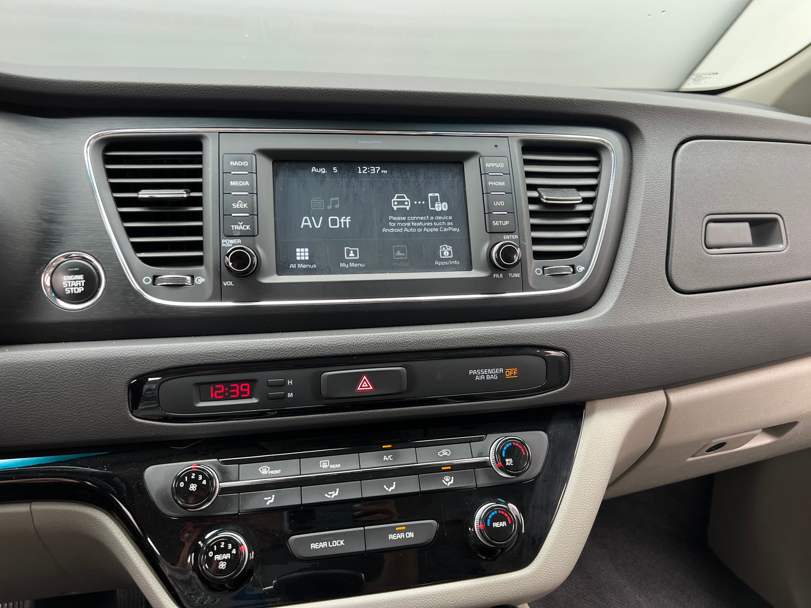 Thumbnail: 2018 Kia Sedona - 4