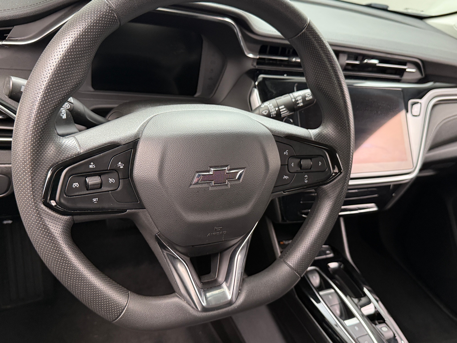 Thumbnail: 2023 Chevrolet Bolt EUV - 5