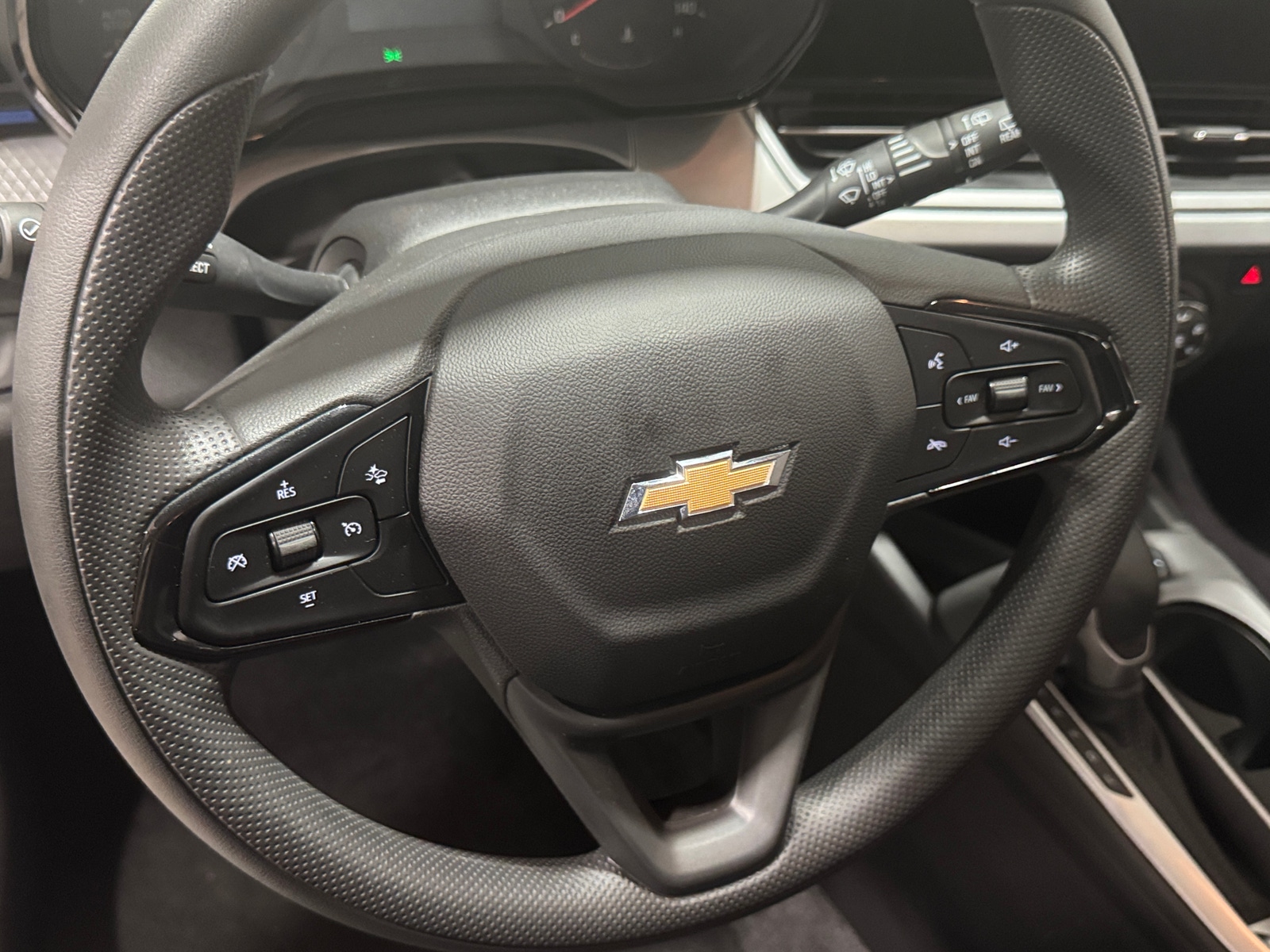 Thumbnail: 2025 Chevrolet Trax - 5