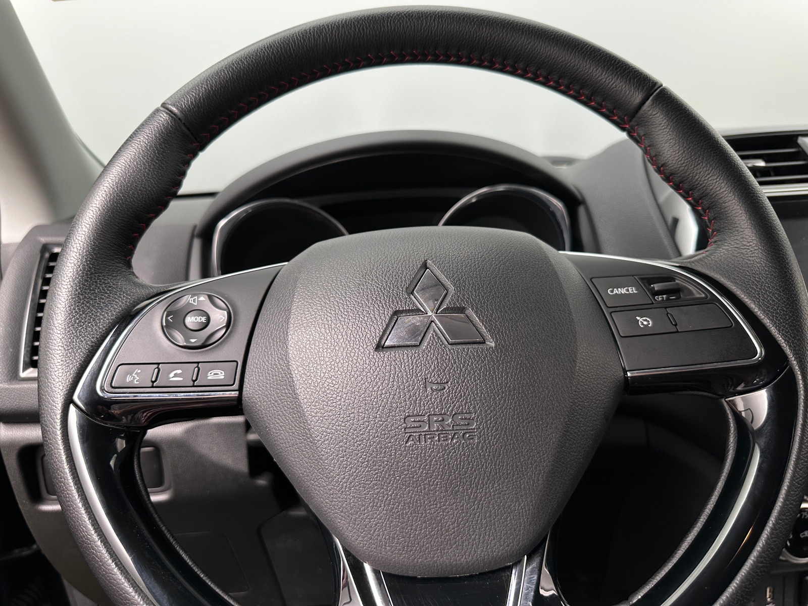 Thumbnail: 2024 Mitsubishi Outlander Sport - 5