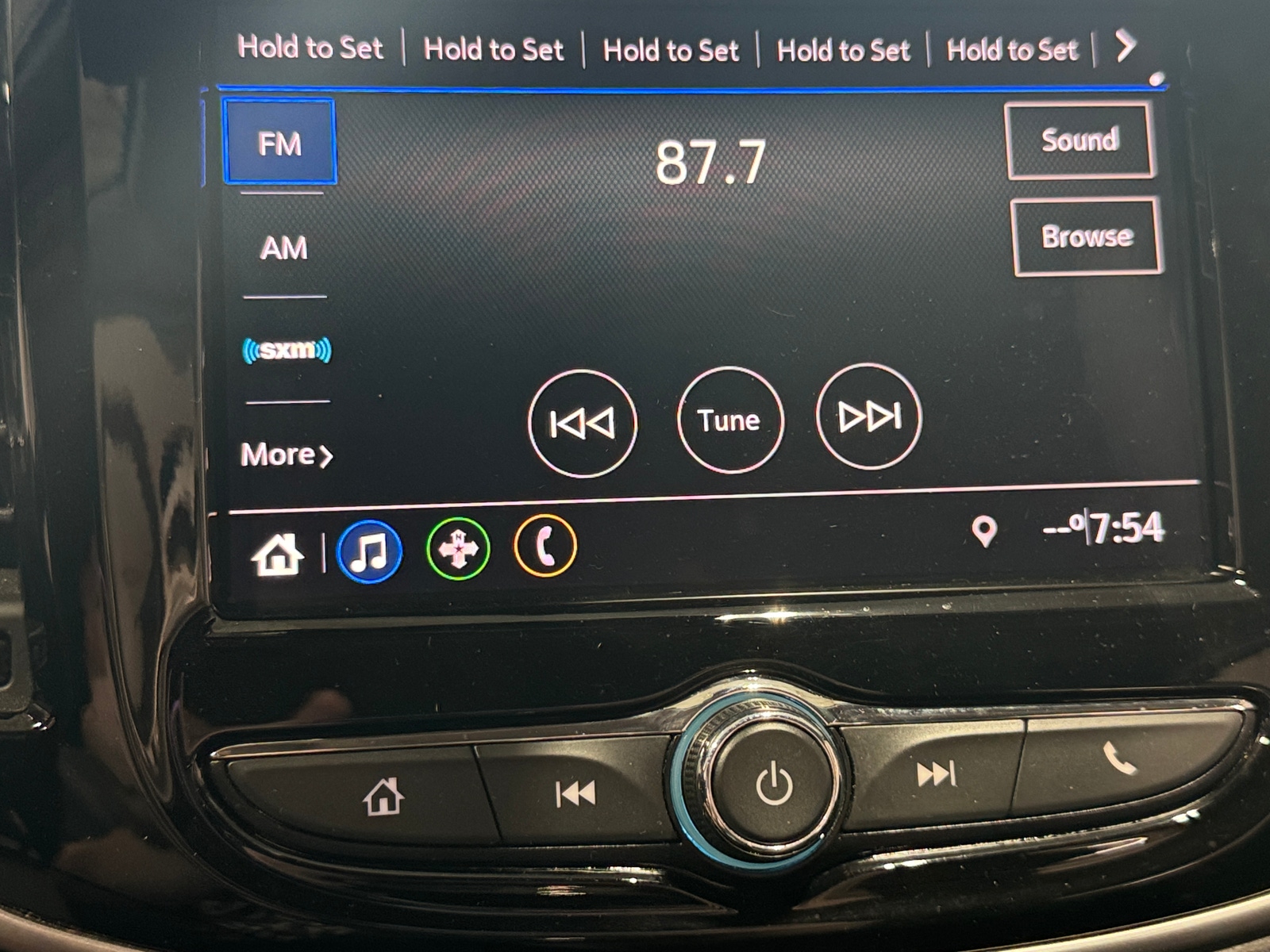 Thumbnail: 2021 Chevrolet Trax - 4