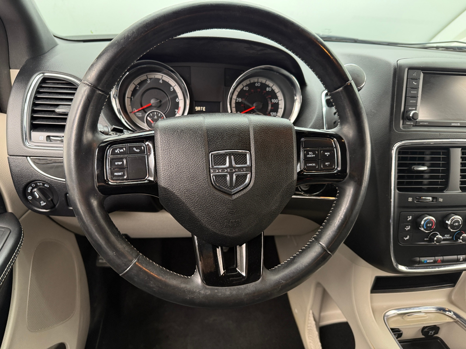 Thumbnail: 2019 Dodge Grand Caravan - 4