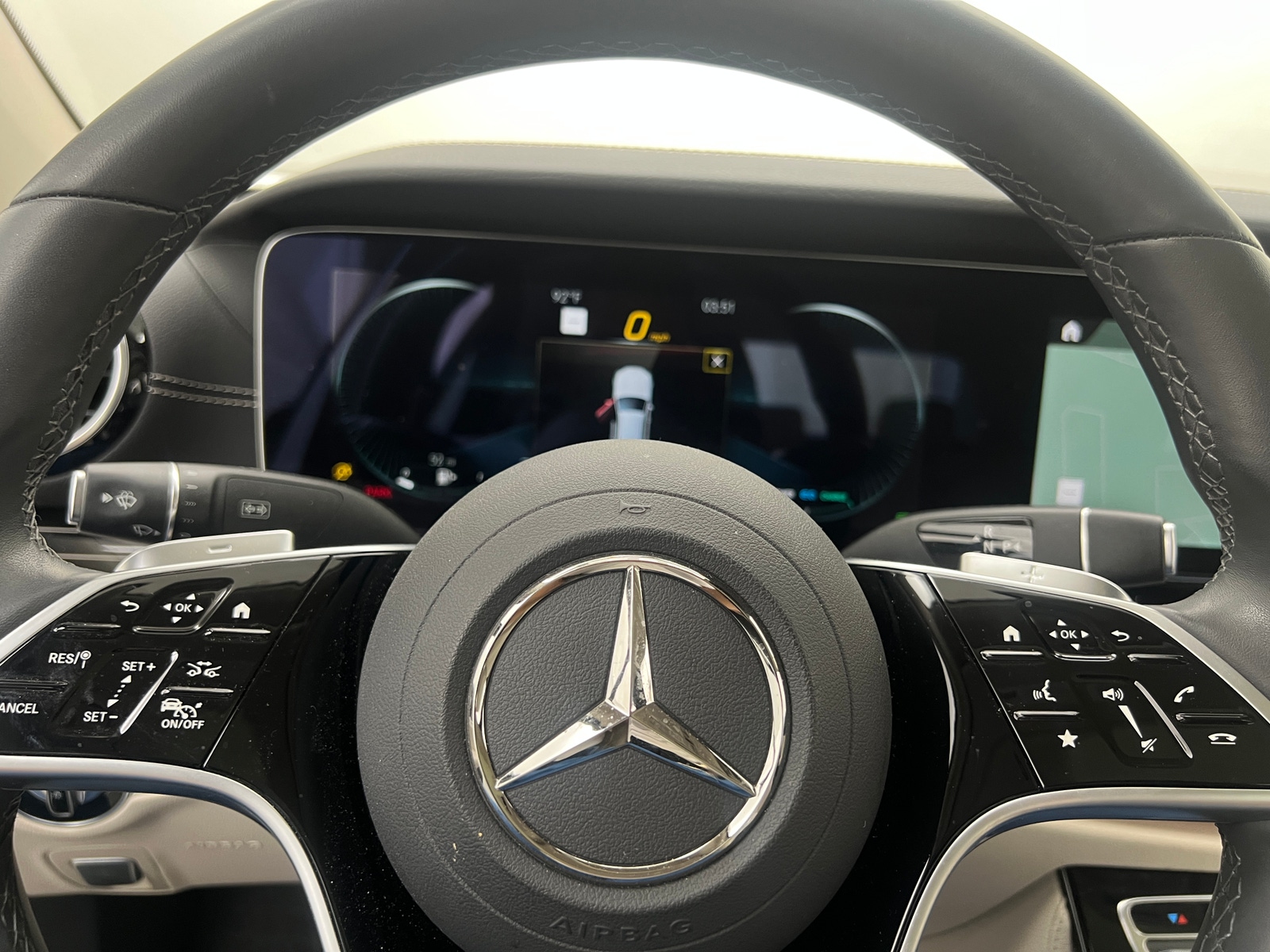 Thumbnail: 2021 Mercedes-Benz E-Class - 4