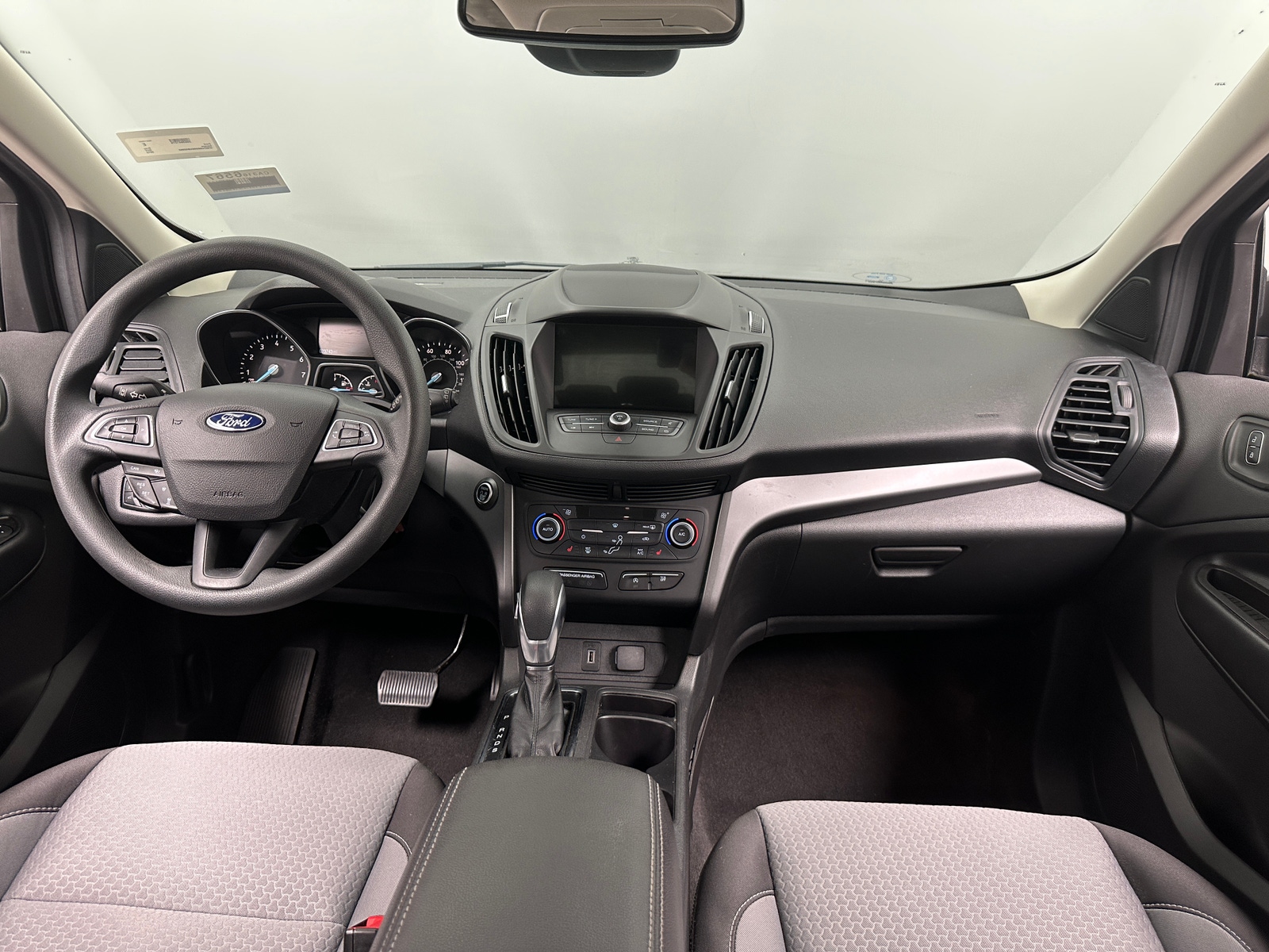 Thumbnail: 2019 Ford Escape - 3