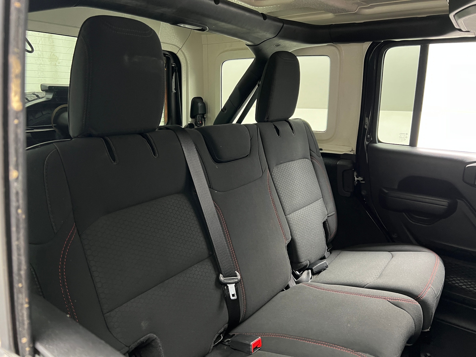 Thumbnail: 2021 Jeep Wrangler - 6