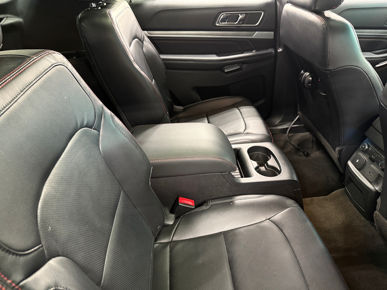 Thumbnail: 2016 Ford Explorer - 5