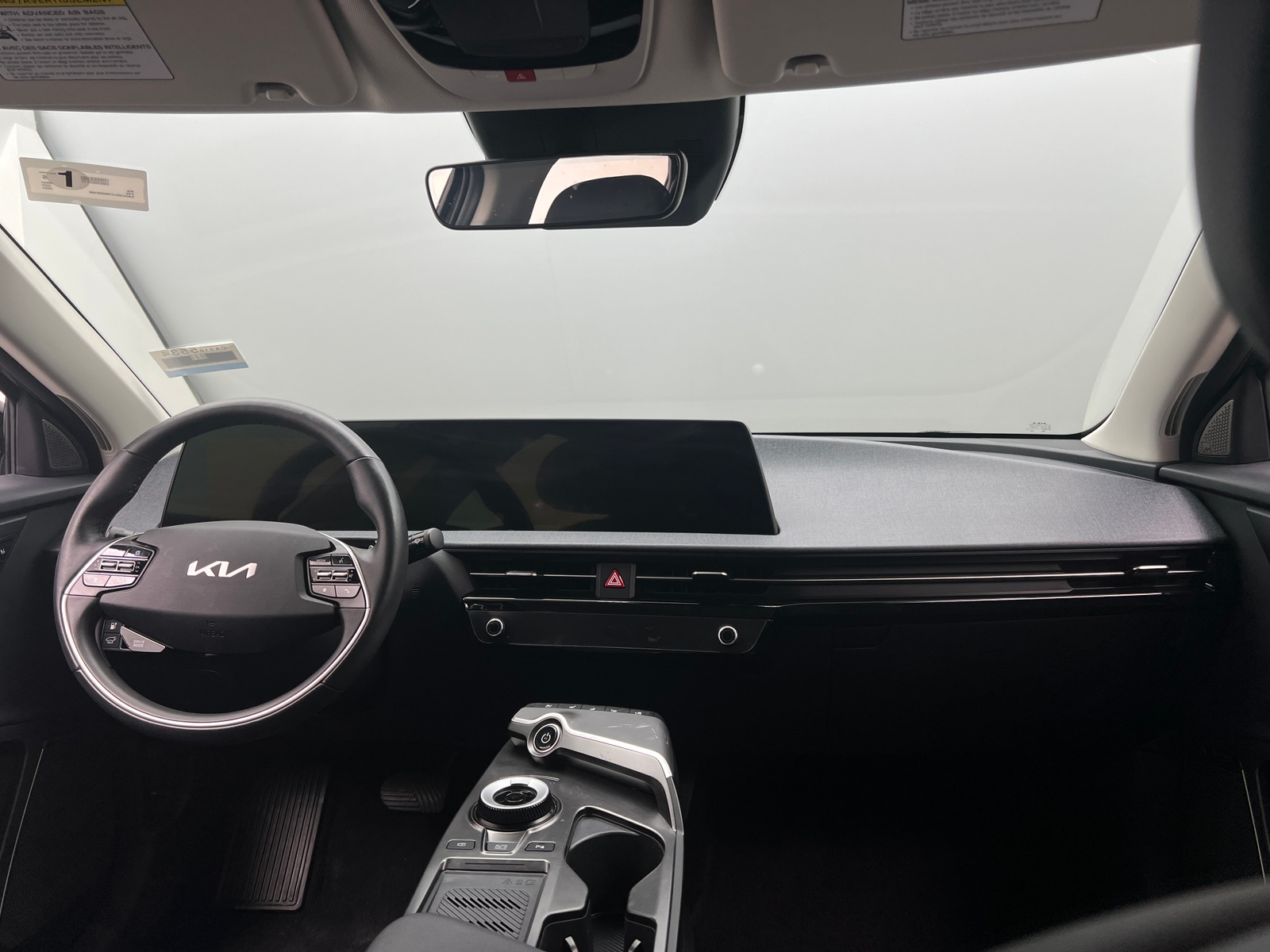 Thumbnail: 2022 Kia EV6 - 2