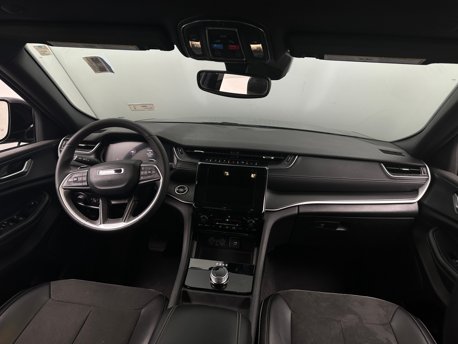 Thumbnail: 2023 Jeep Grand Cherokee - 3