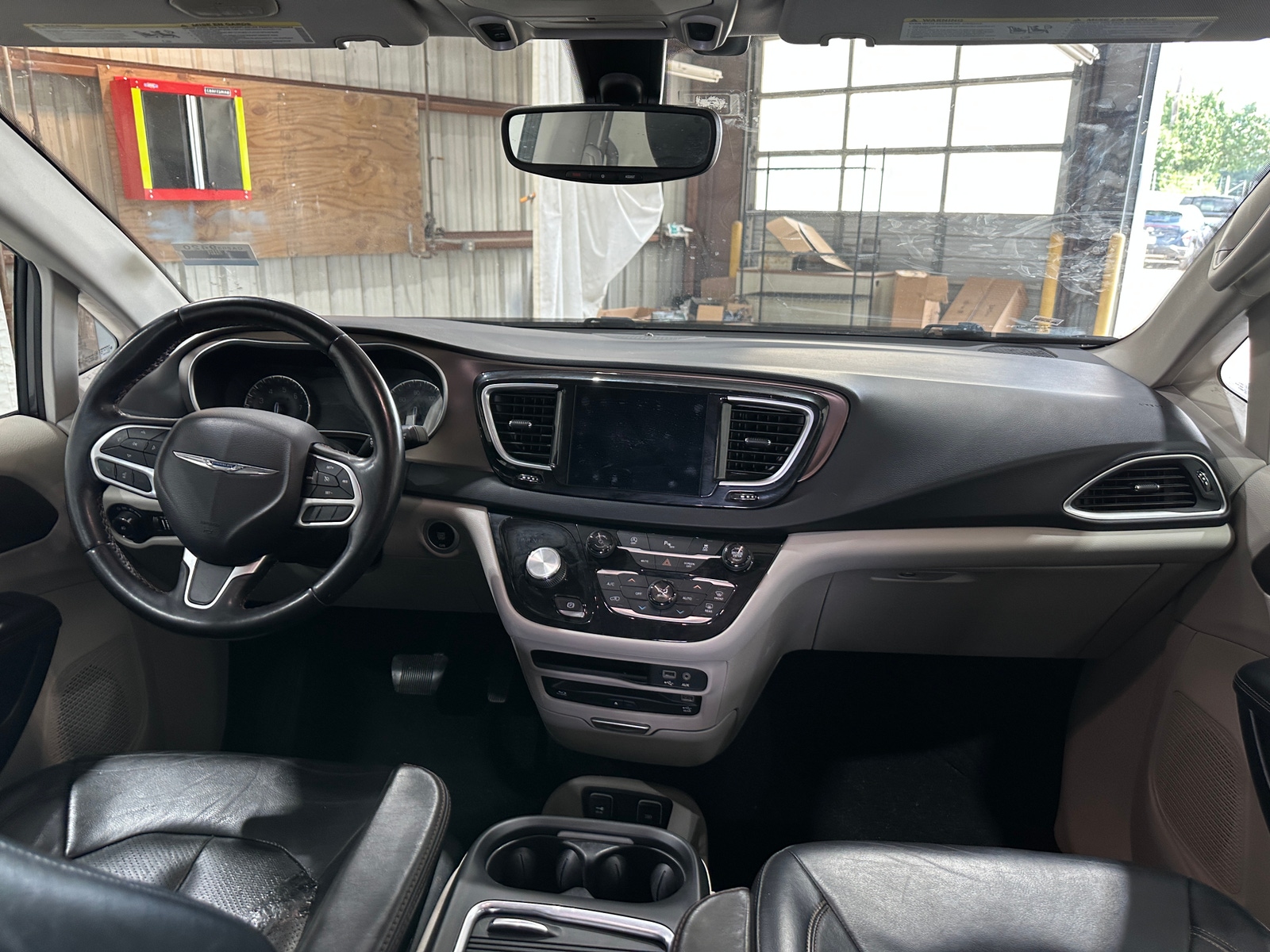 Thumbnail: 2018 Chrysler Pacifica - 2