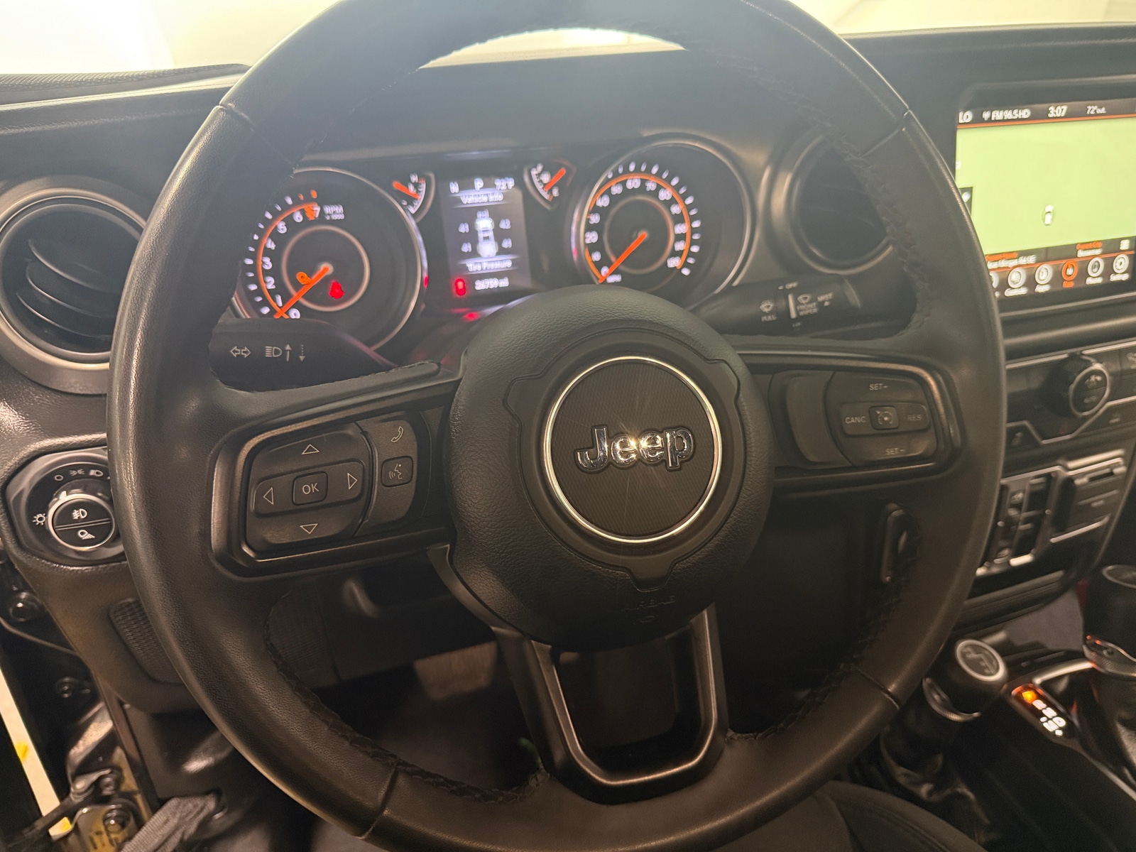 Thumbnail: 2023 Jeep Gladiator - 5