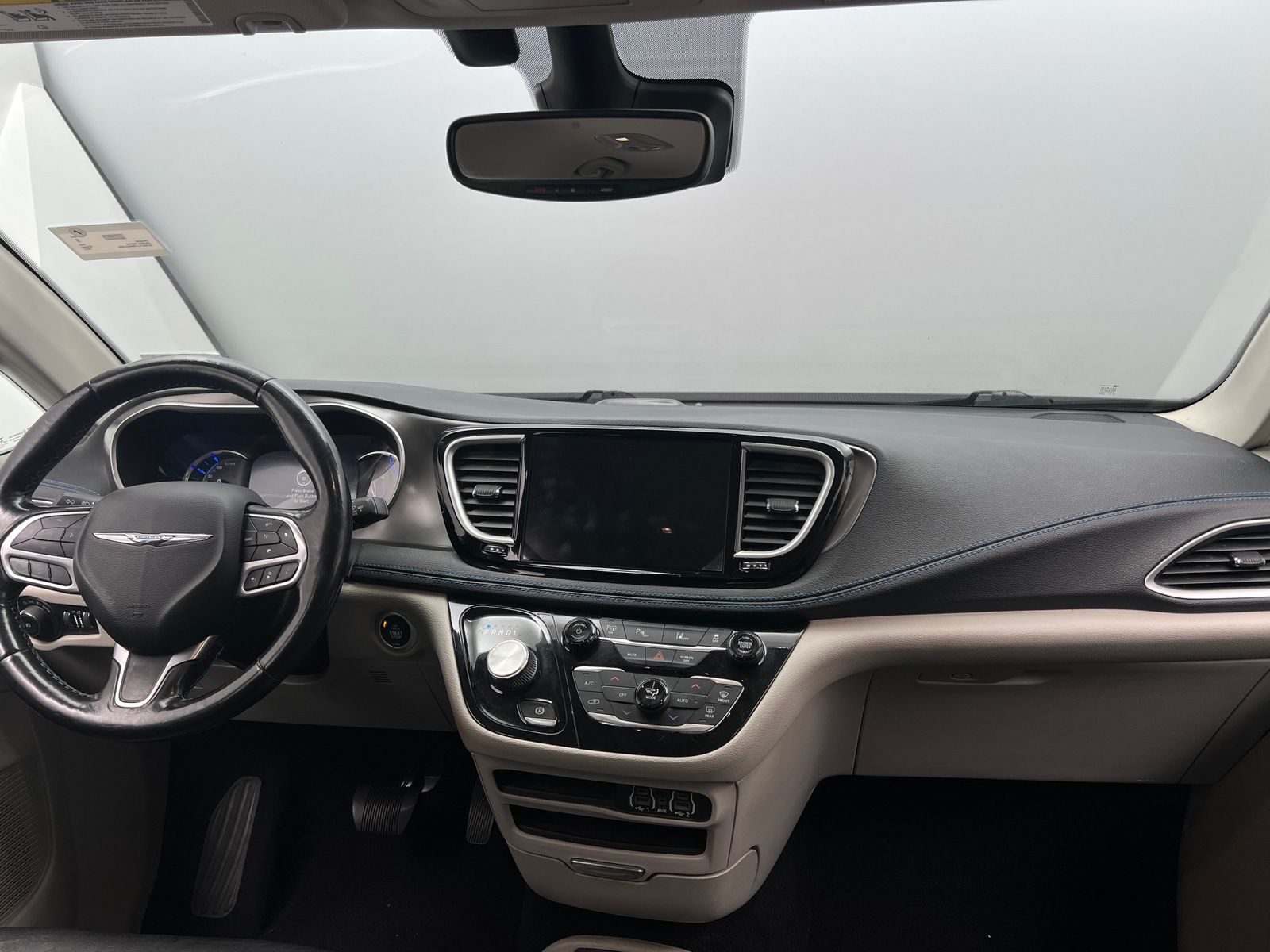 Thumbnail: 2021 Chrysler Pacifica - 2