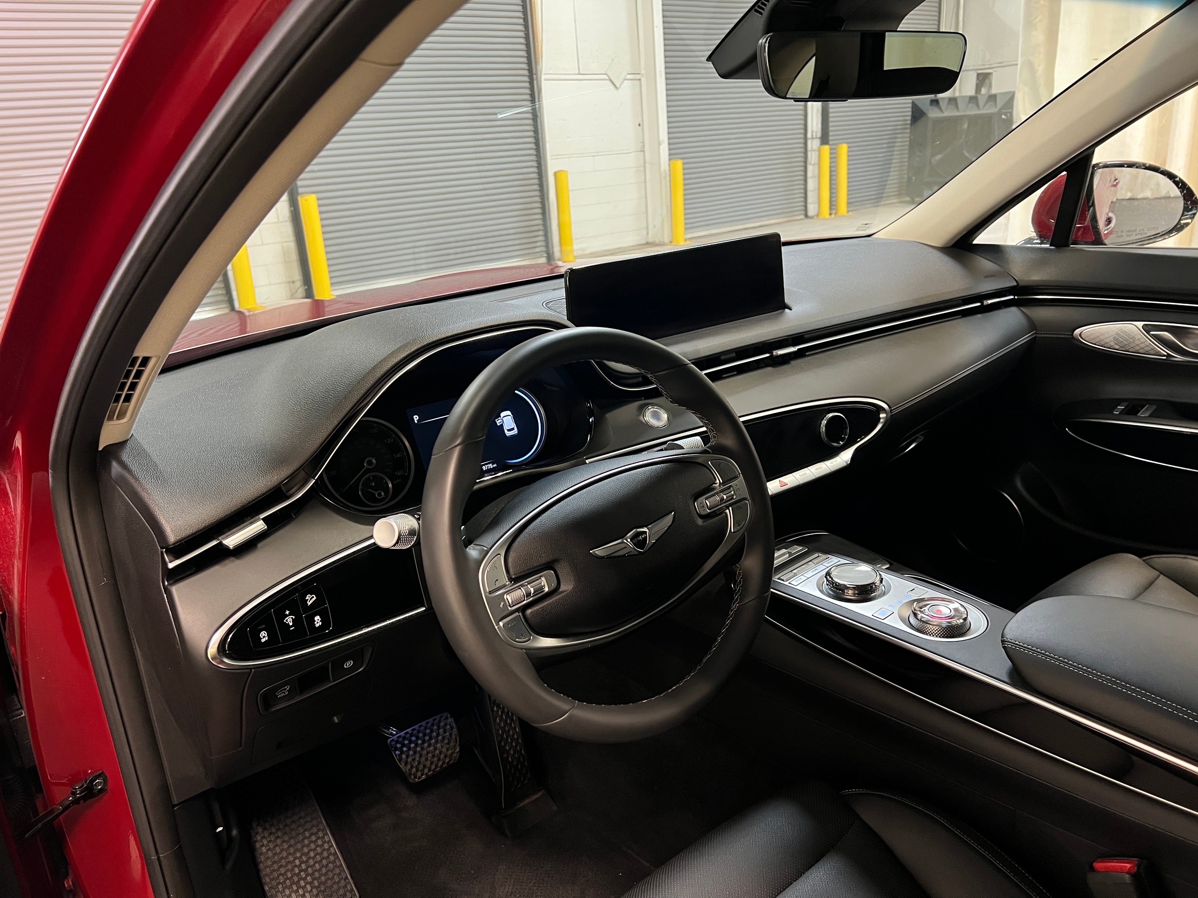 2025 GENESIS GV70