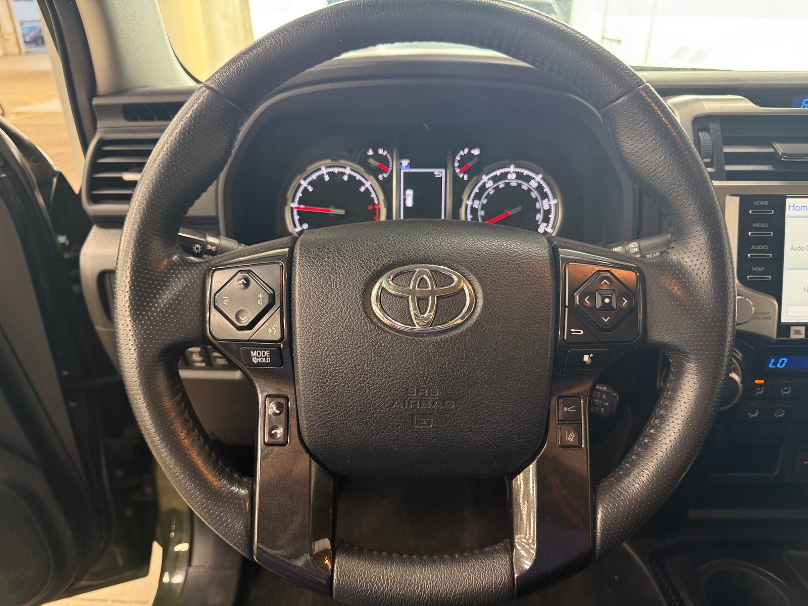 Thumbnail: 2020 Toyota 4Runner - 4