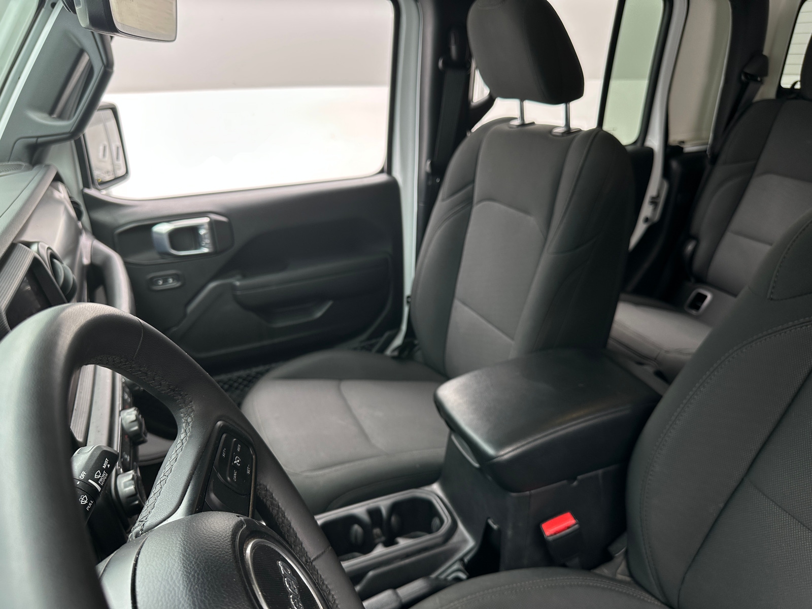 Thumbnail: 2023 Jeep Gladiator - 2