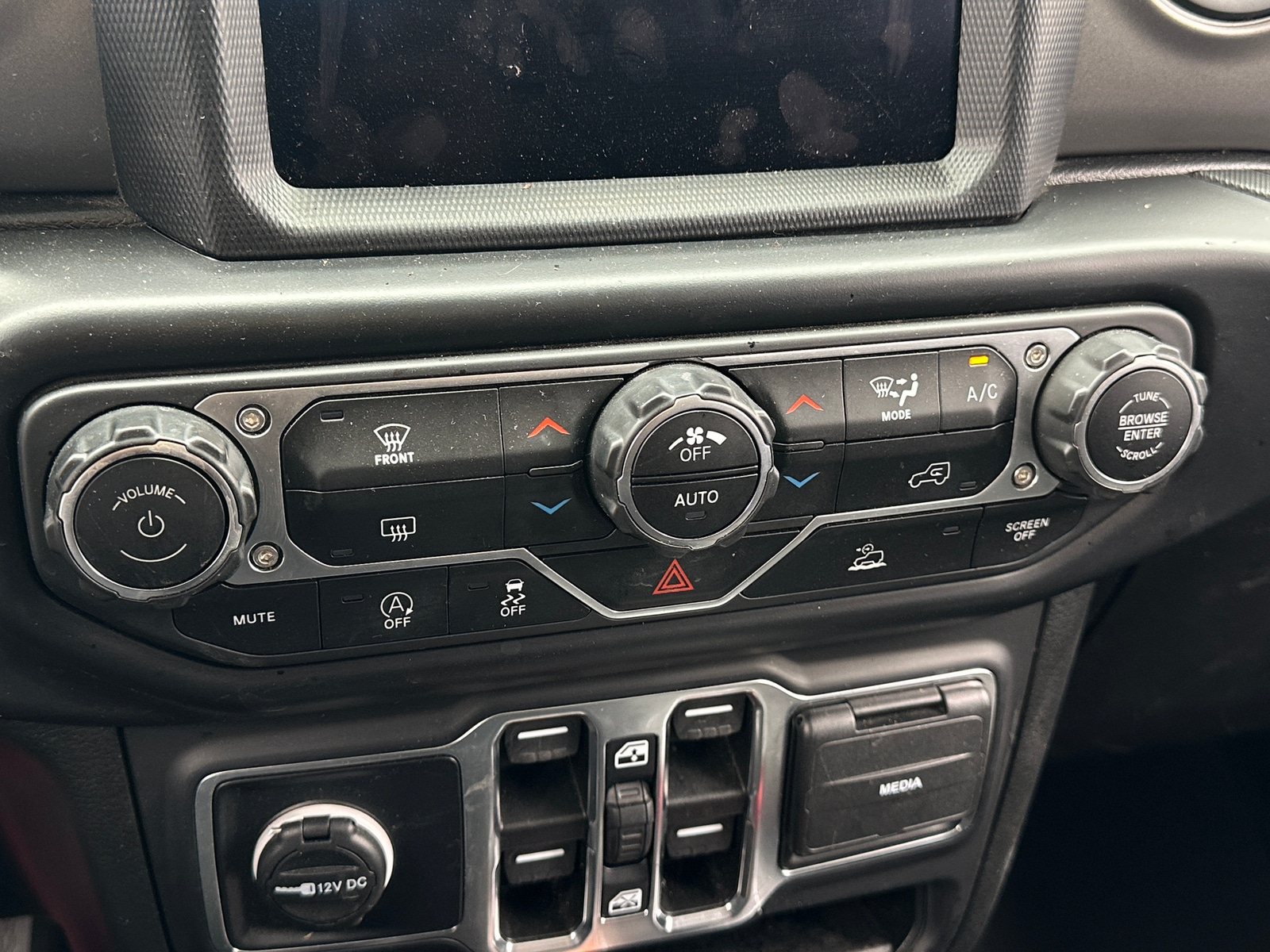 Thumbnail: 2023 Jeep Gladiator - 4