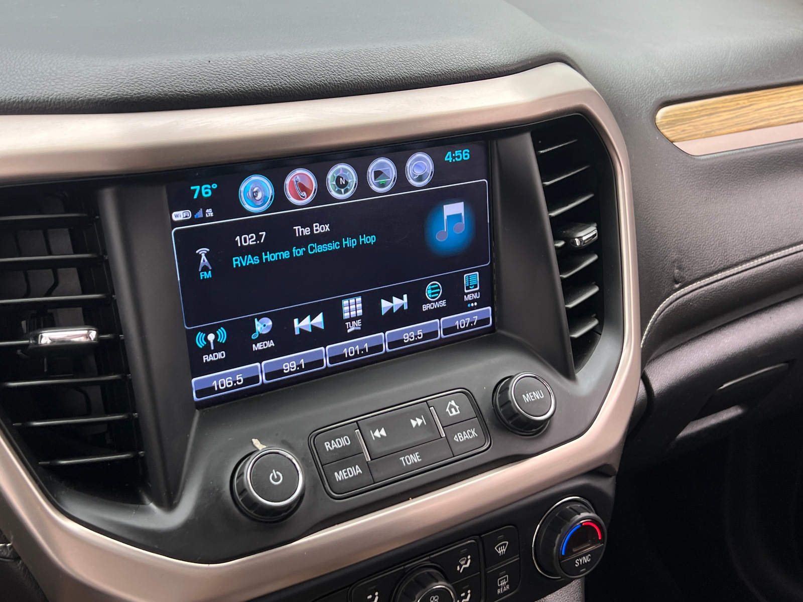 Thumbnail: 2018 GMC Acadia - 3