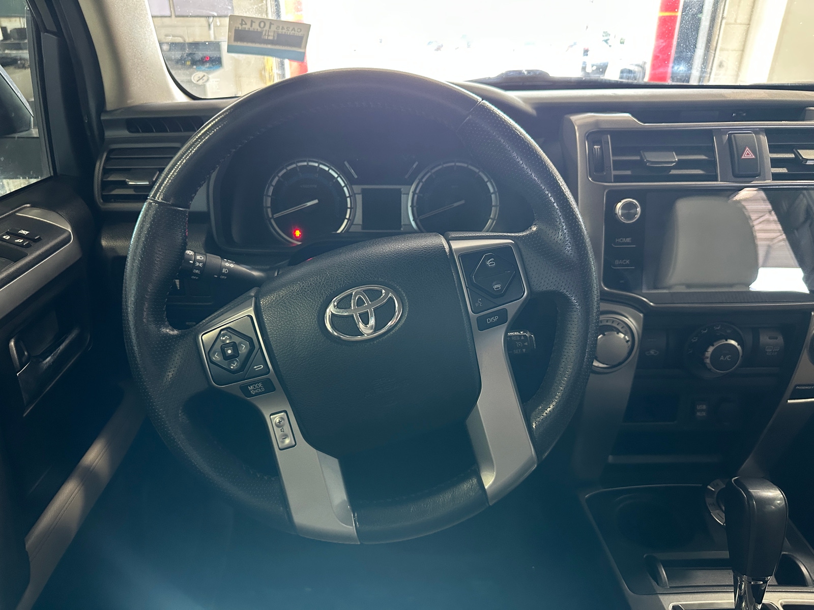 Thumbnail: 2017 Toyota 4Runner - 5