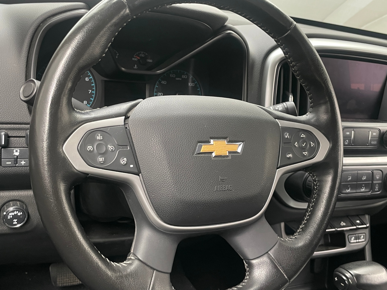 Thumbnail: 2021 Chevrolet Colorado - 5