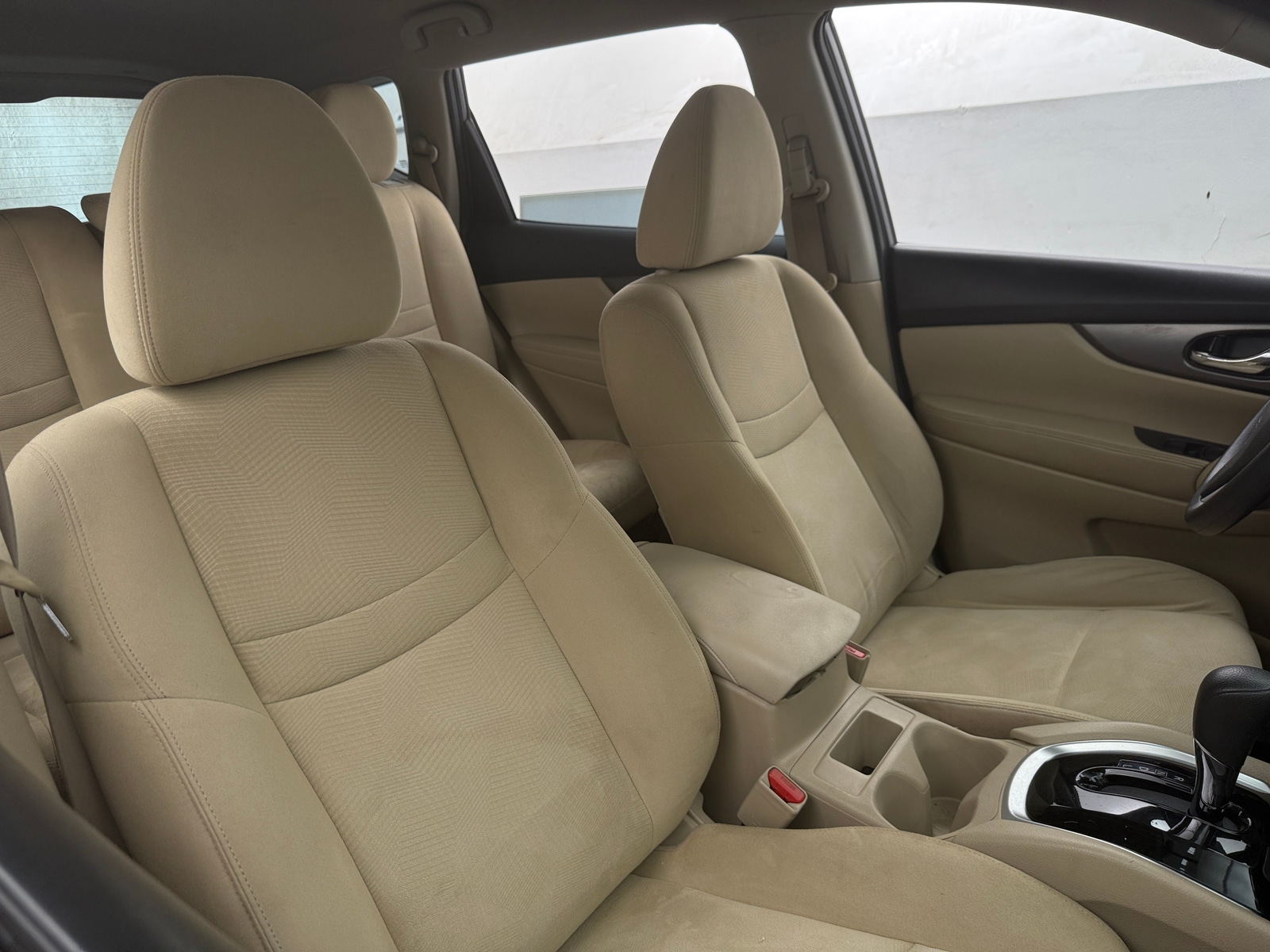 Thumbnail: 2016 Nissan Rogue - 2