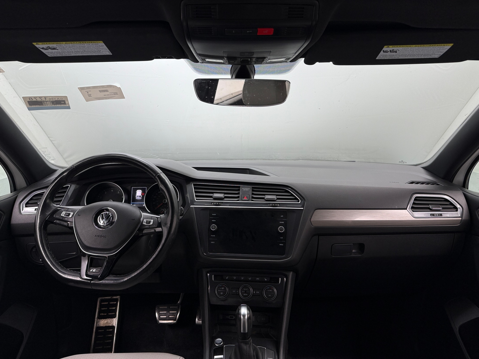 Thumbnail: 2020 Volkswagen Tiguan - 2